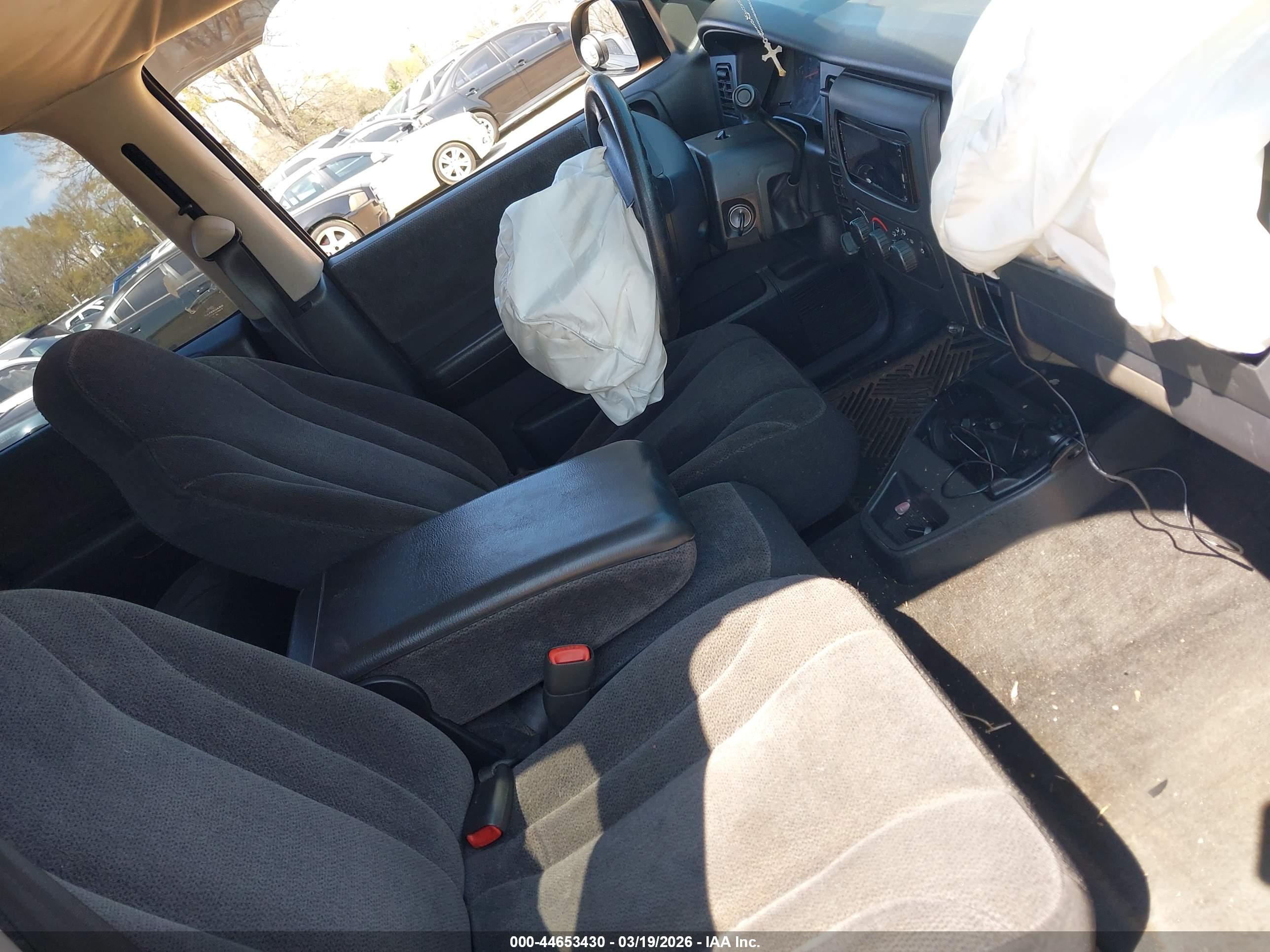 DODGE DAKOTA image 5