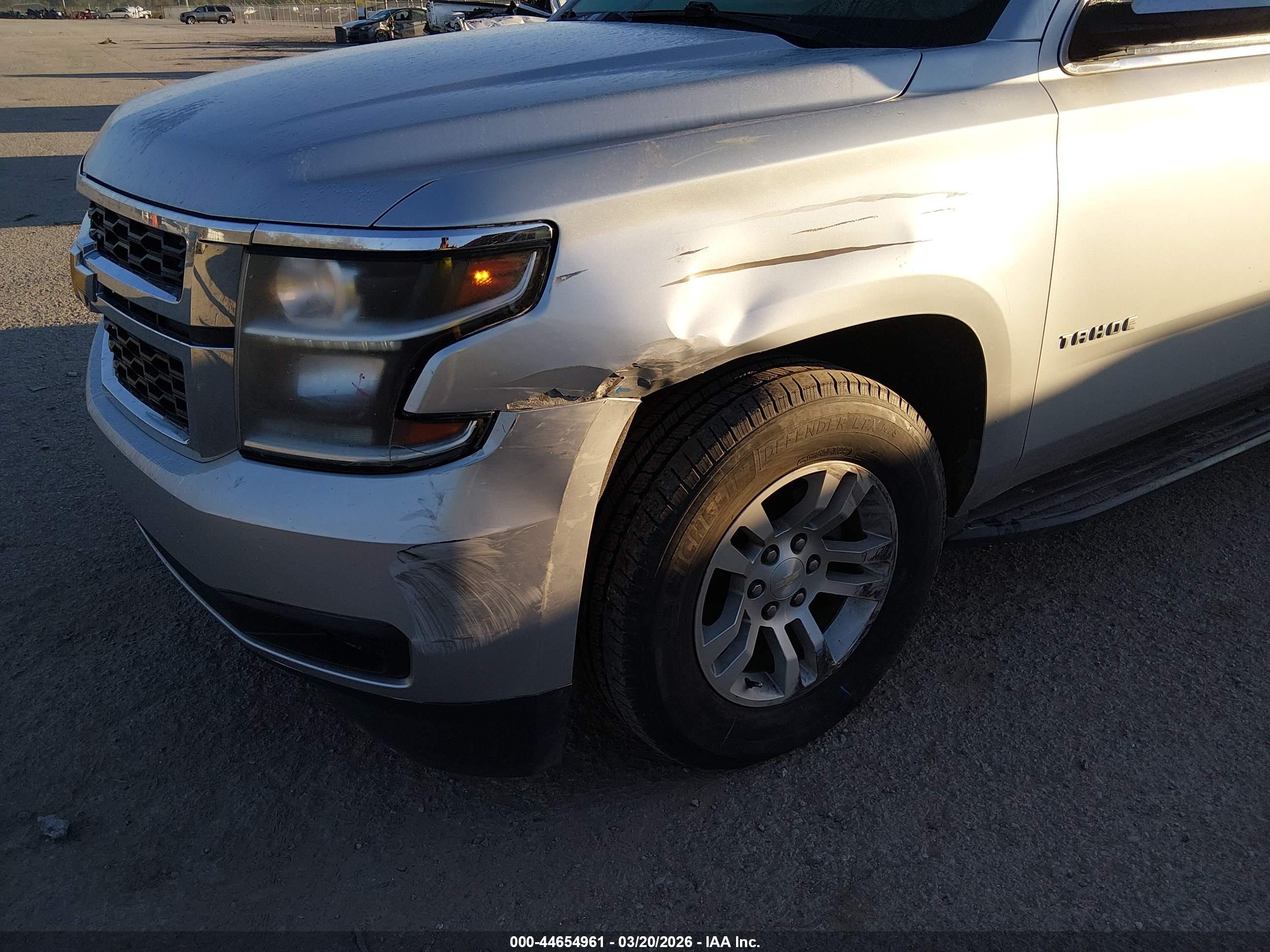 CHEVROLET TAHOE image 6
