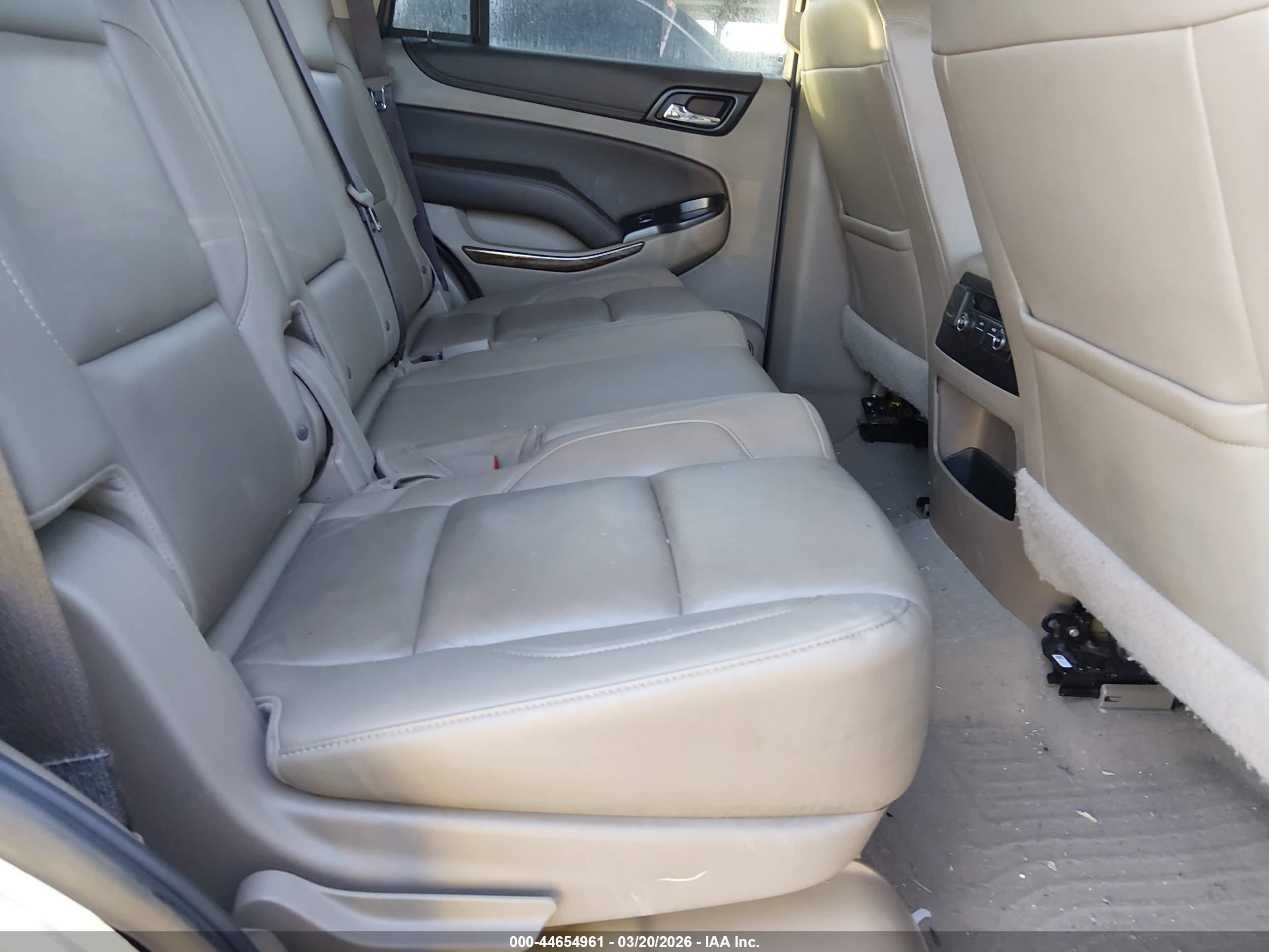 CHEVROLET TAHOE image 8
