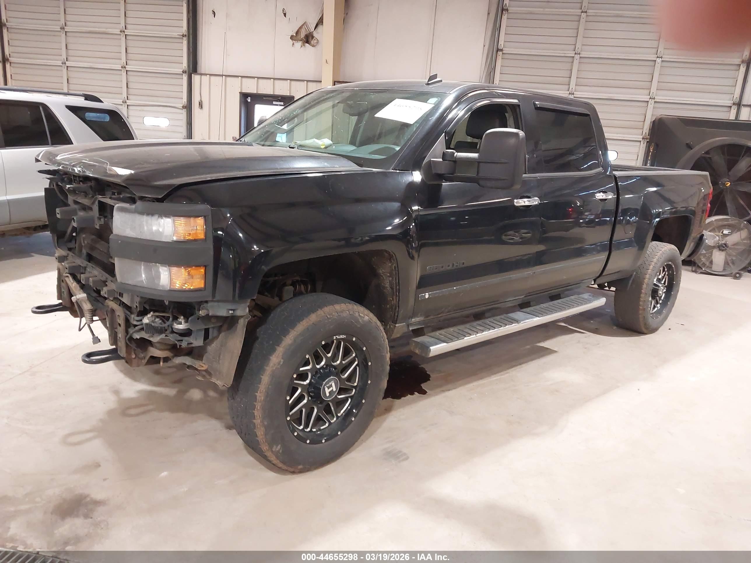CHEVROLET SILVERADO image 2