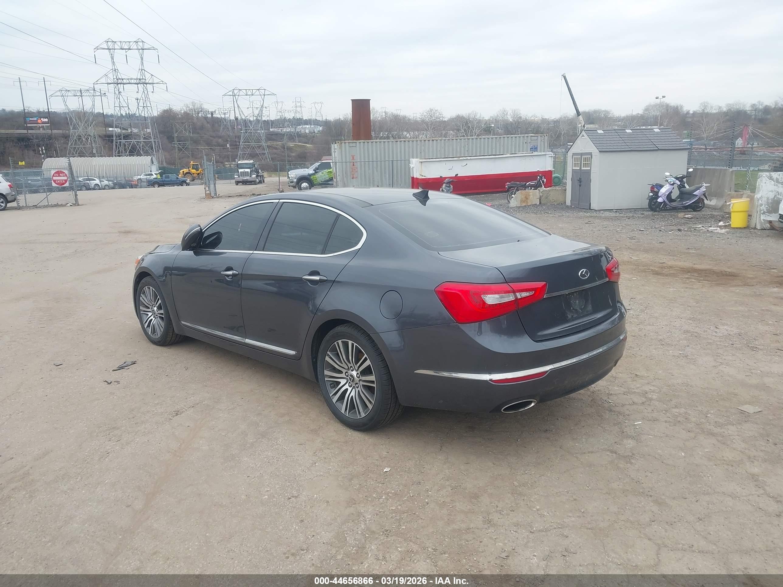KIA CADENZA image 3