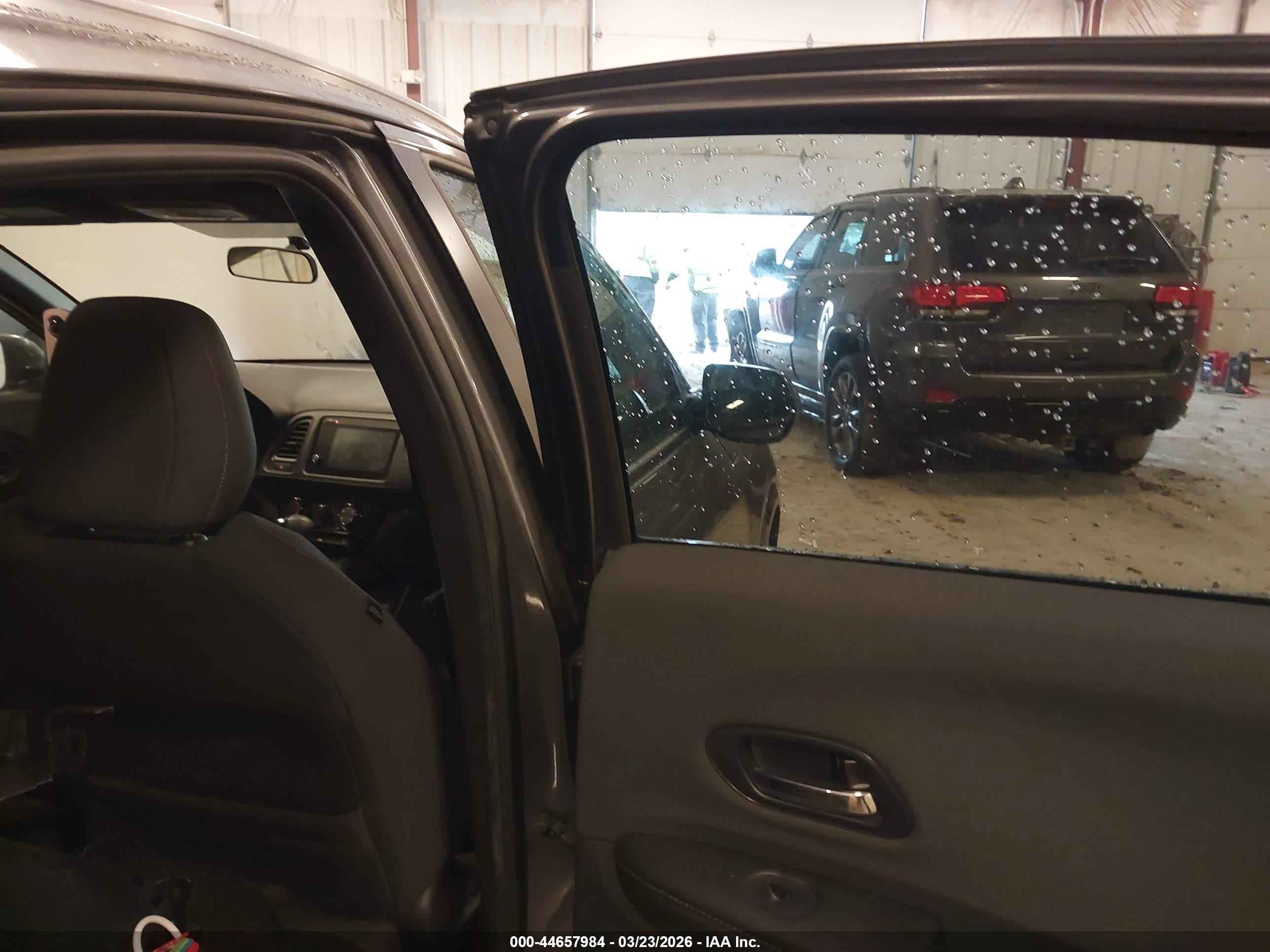 HONDA HR-V image 8