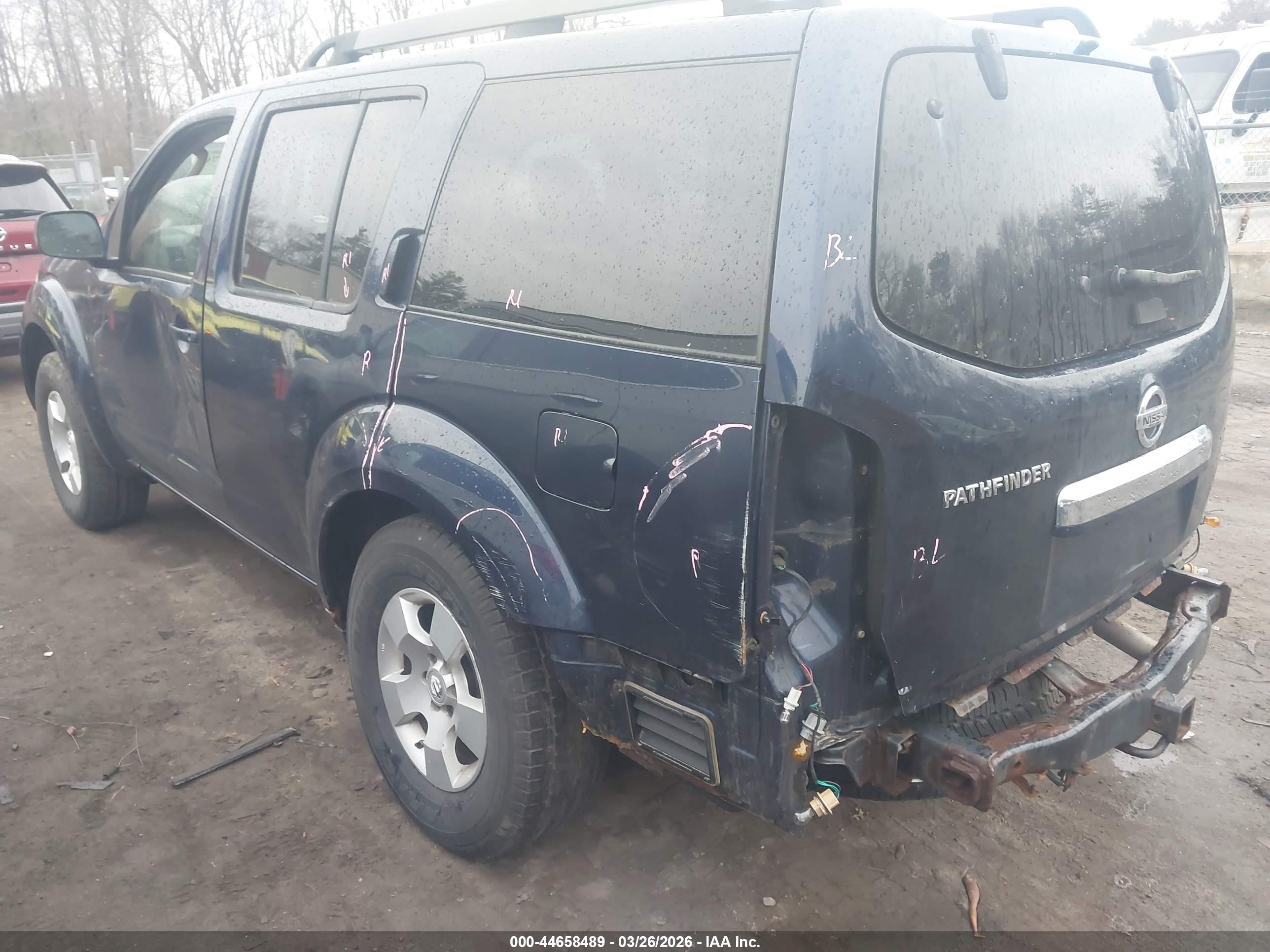 NISSAN PATHFINDER image 6