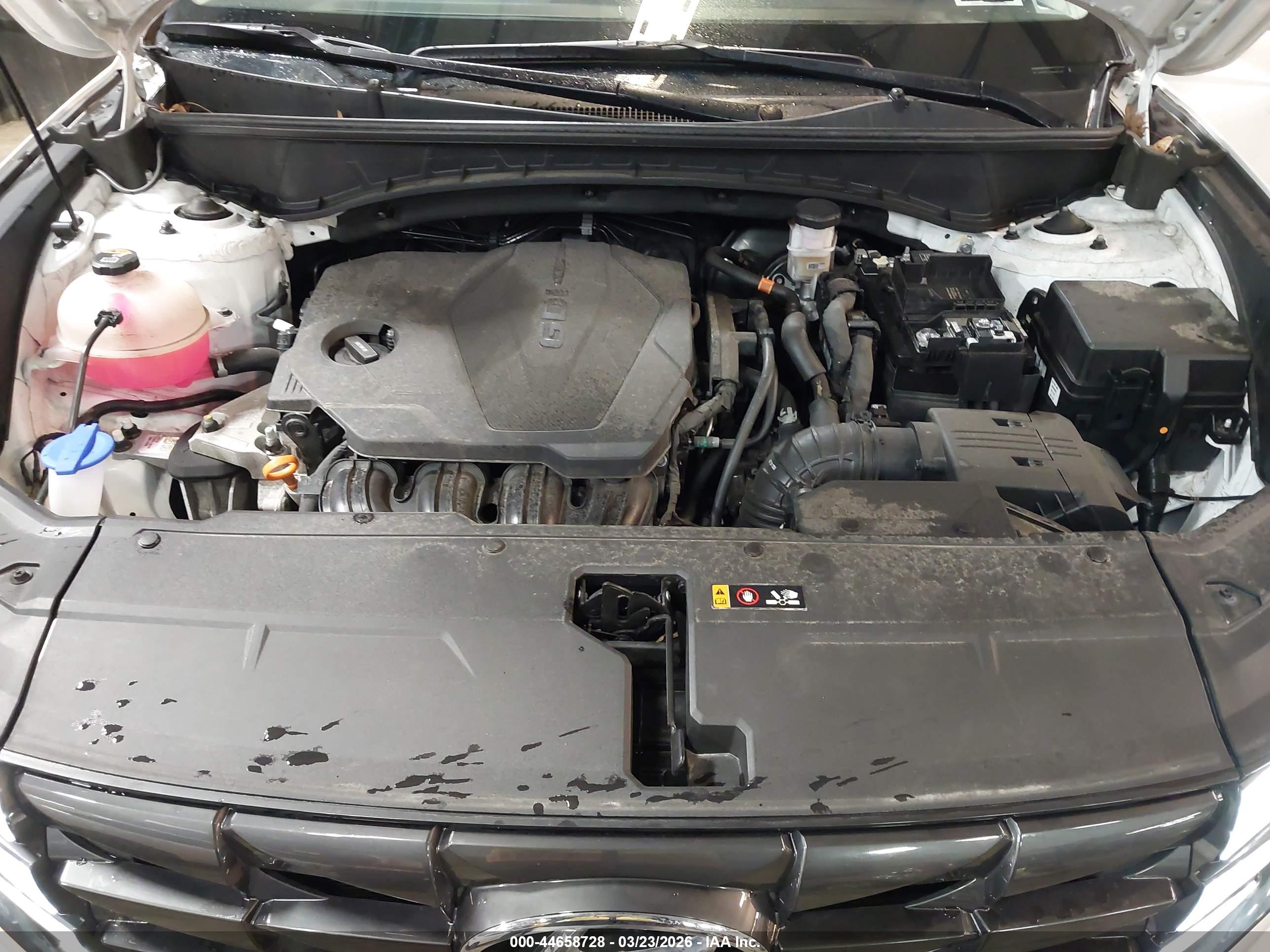 HYUNDAI TUCSON image 10