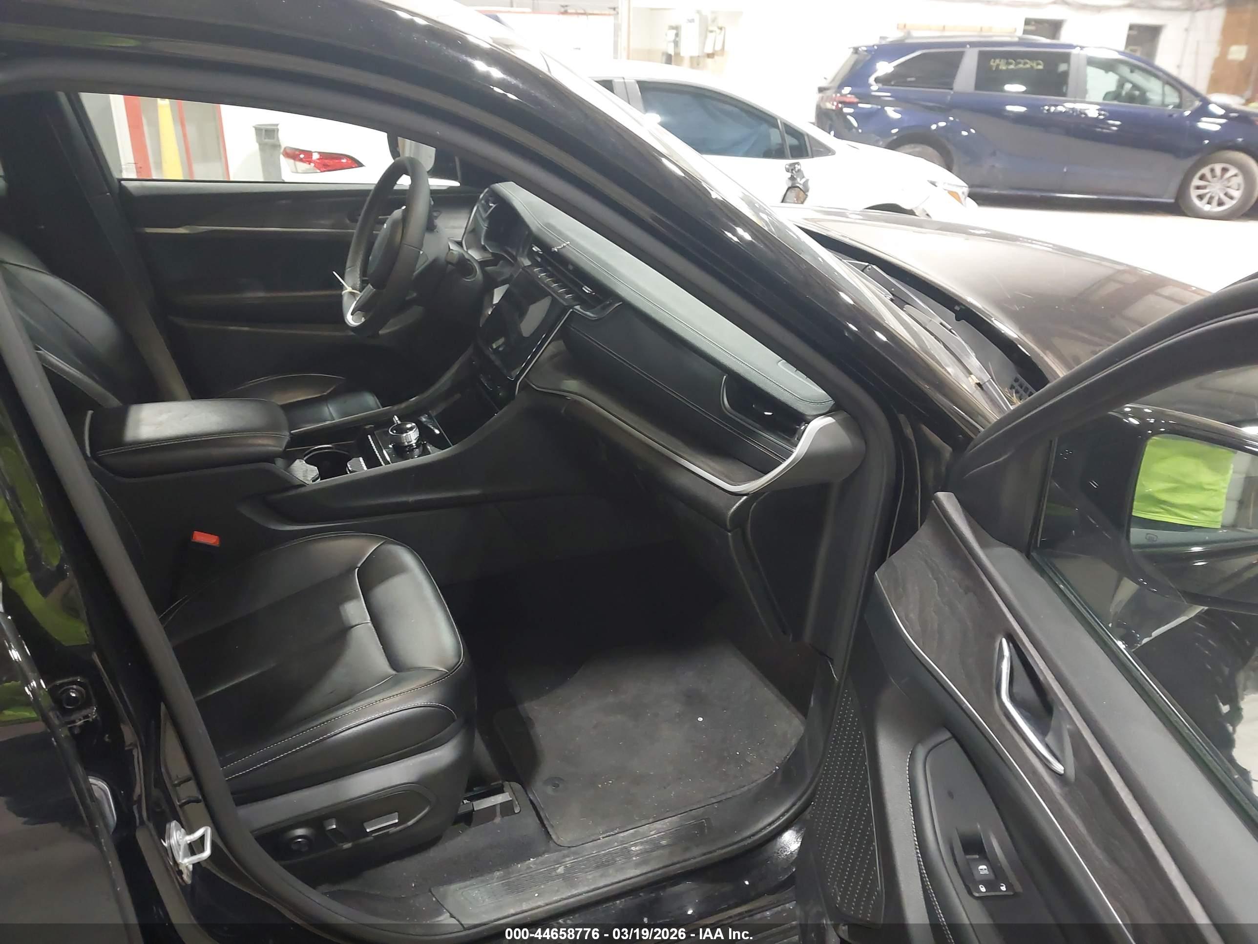 JEEP GRAND image 5