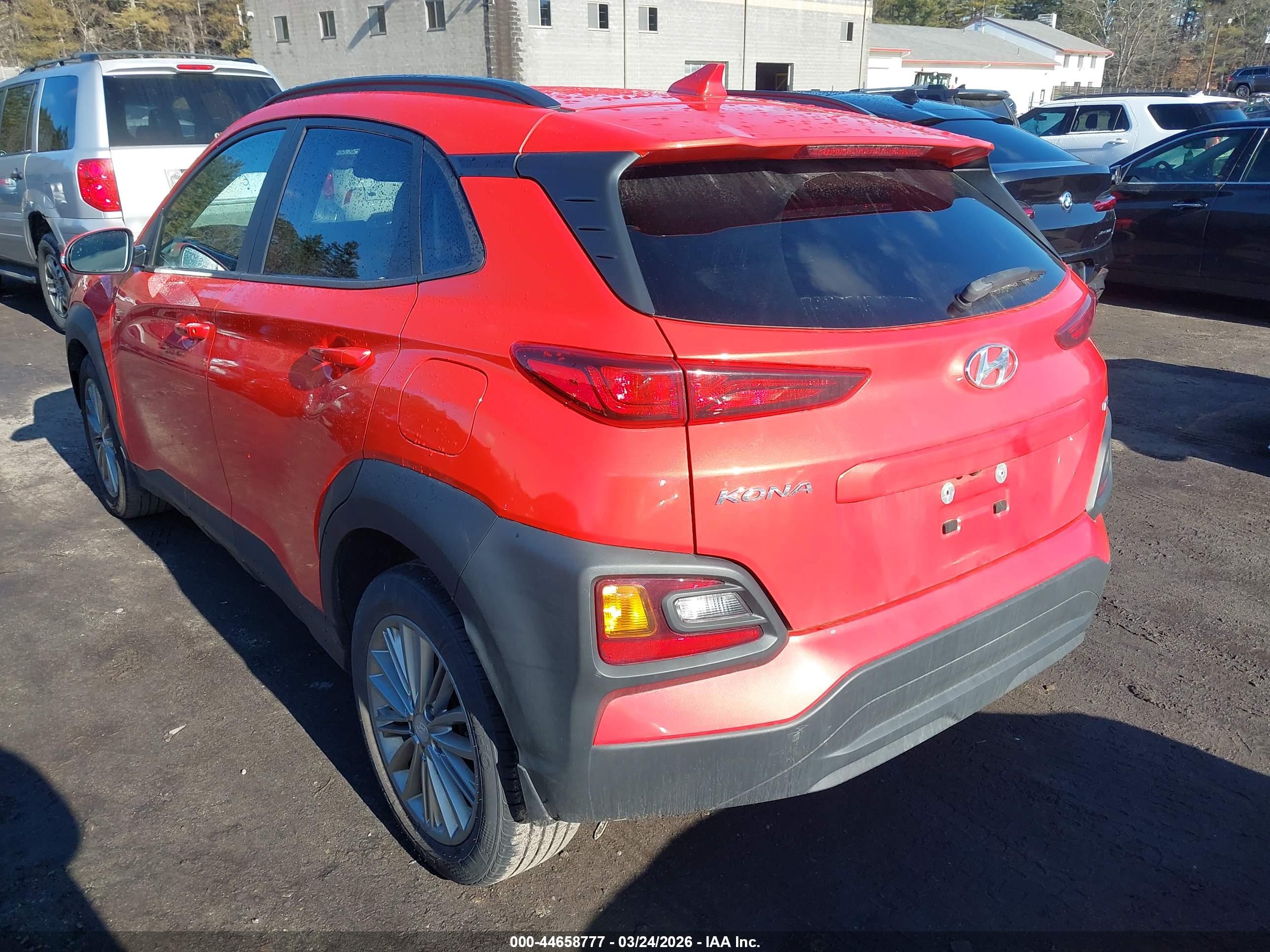 HYUNDAI KONA image 3