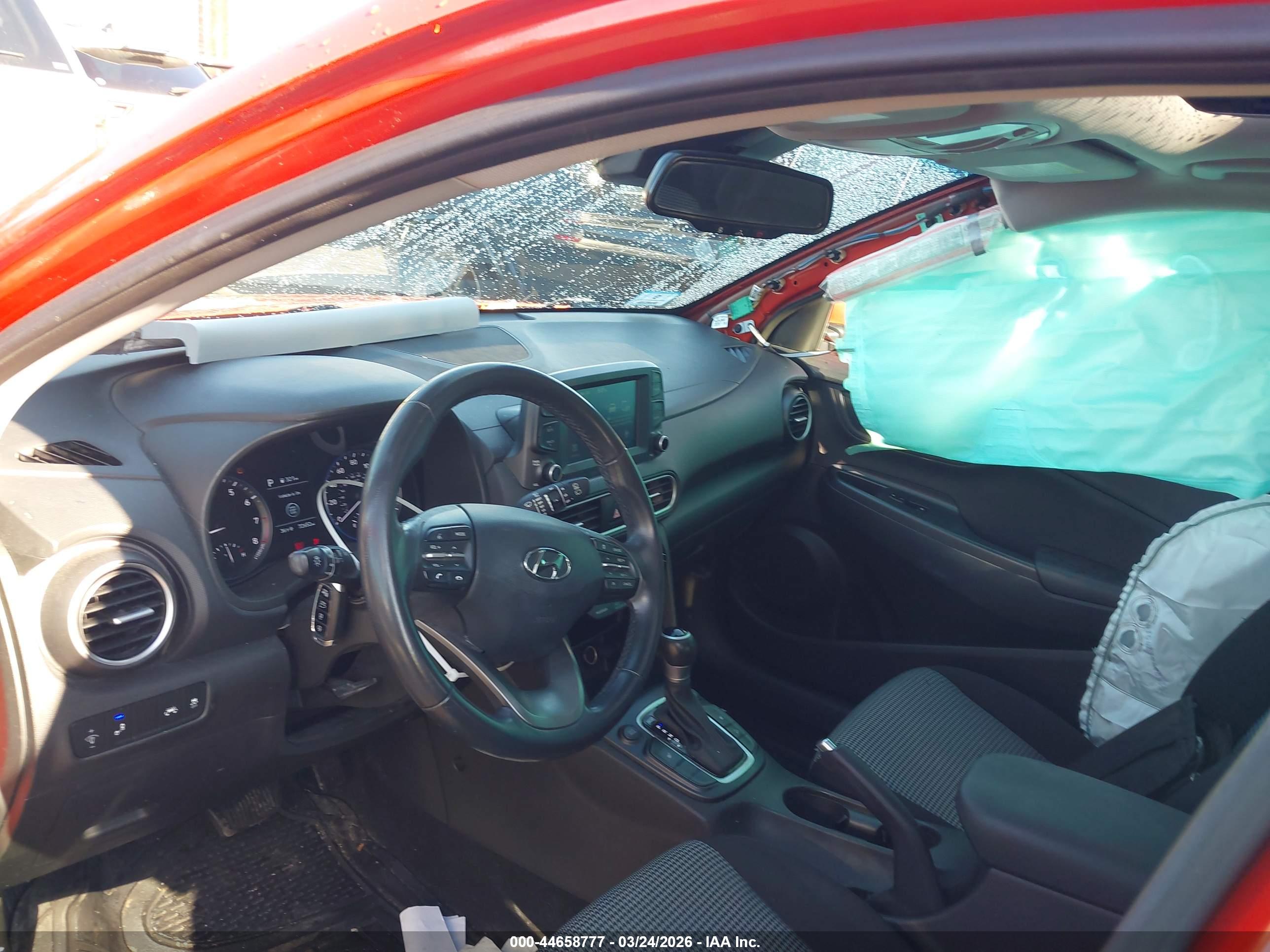 HYUNDAI KONA image 5