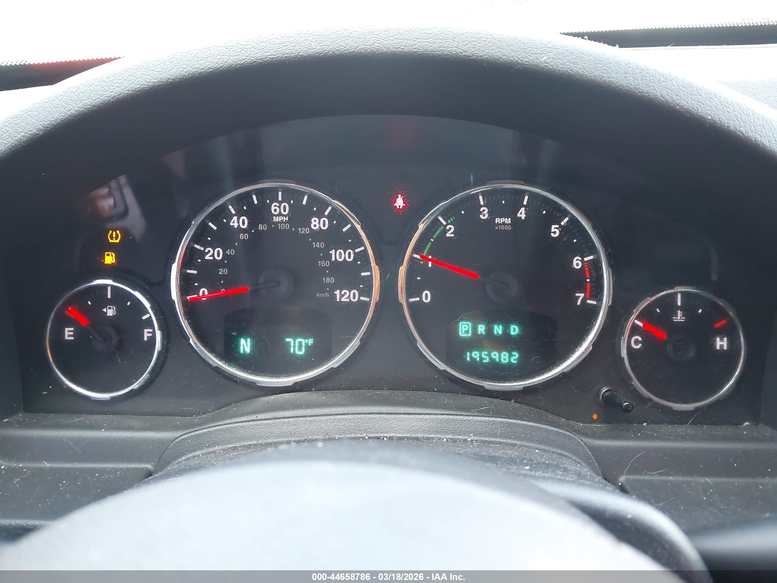 JEEP LIBERTY image 7