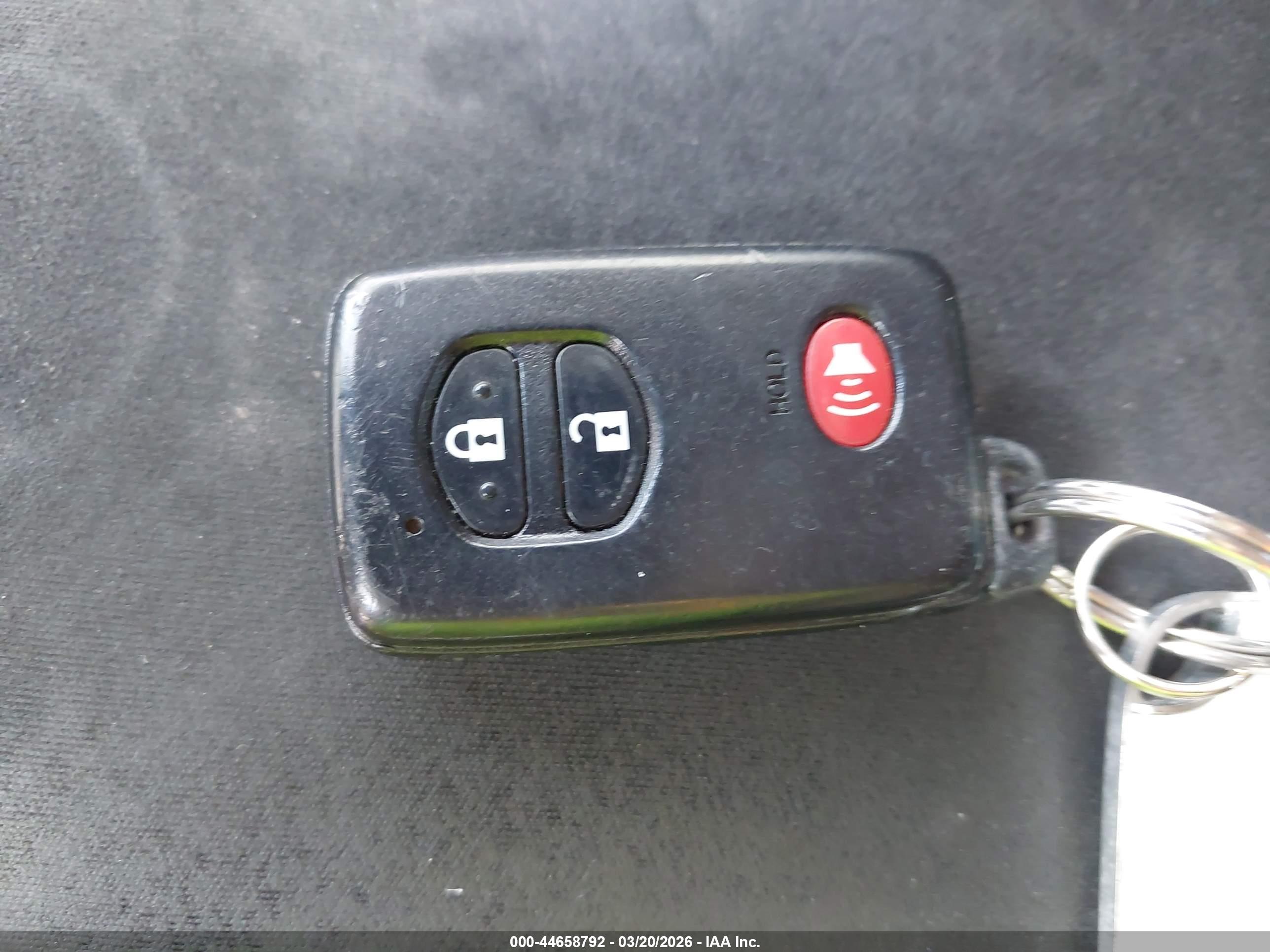 TOYOTA PRIUS image 11