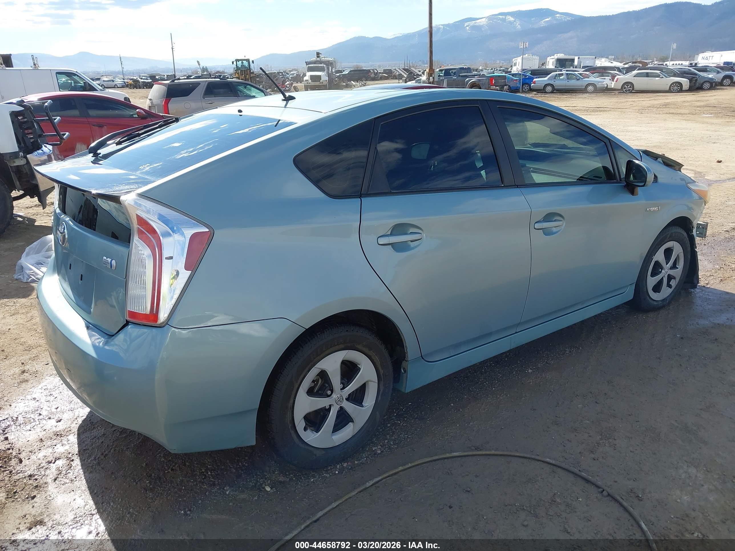 TOYOTA PRIUS image 4