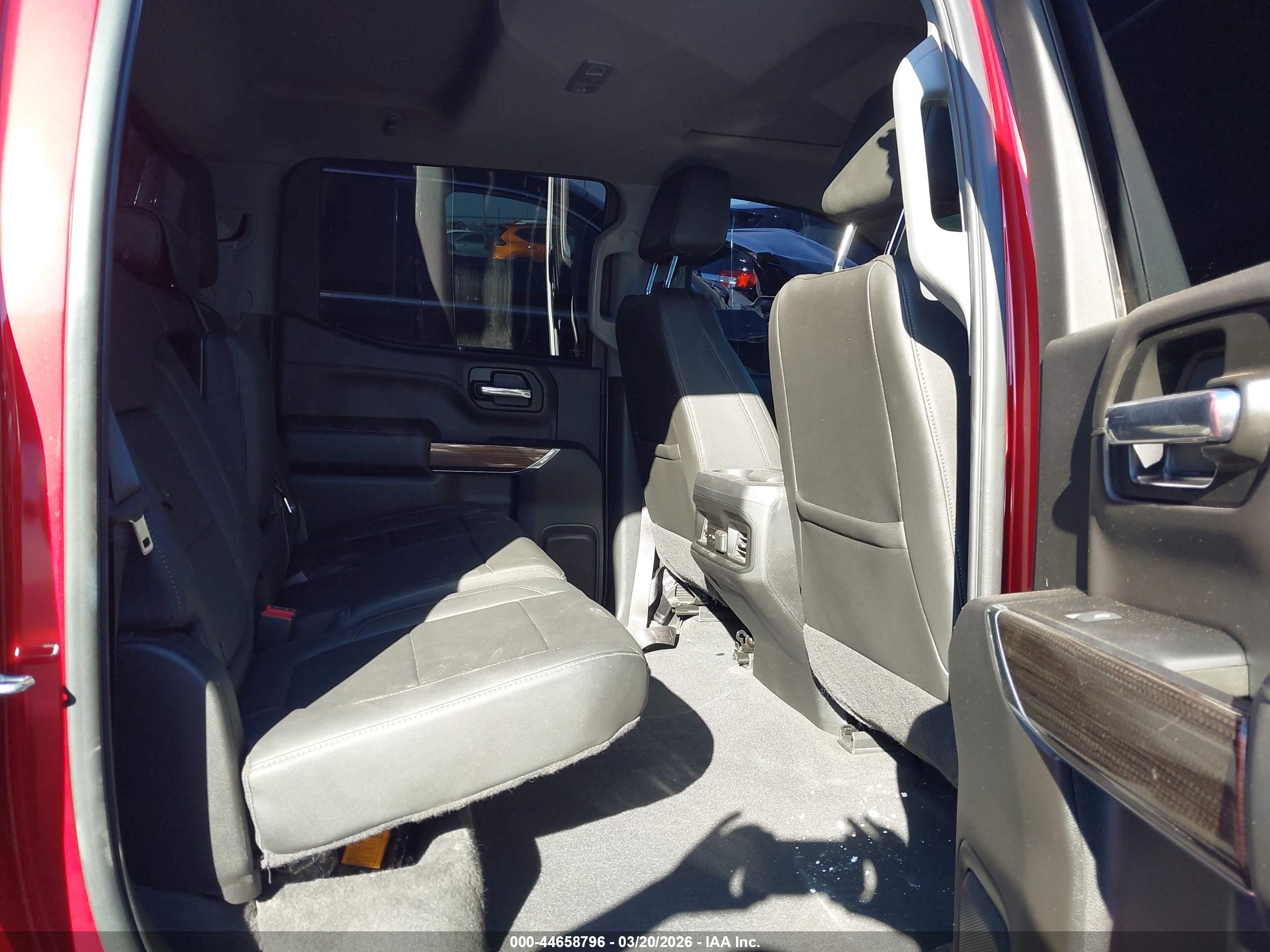 CHEVROLET SILVERADO image 8