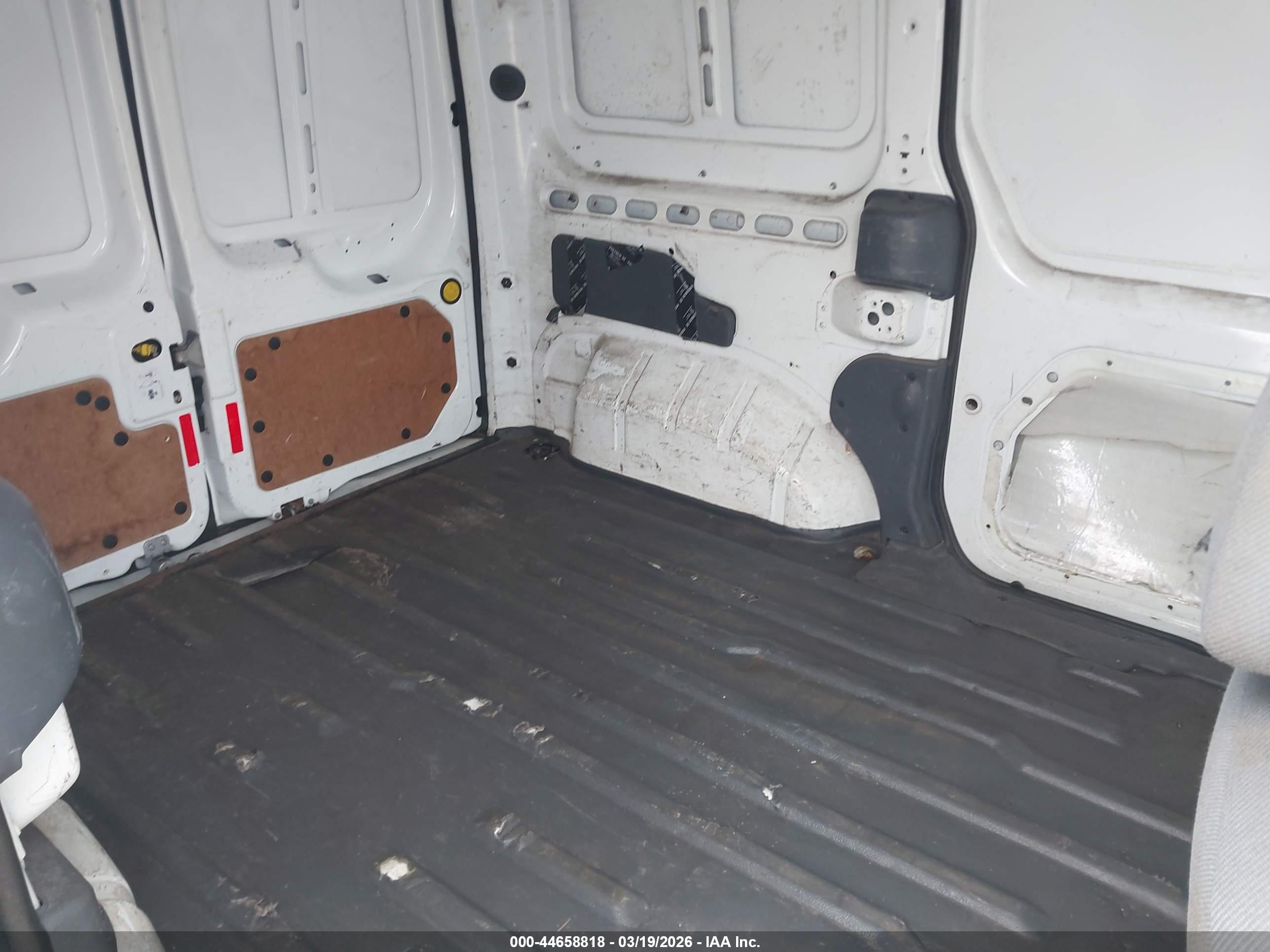 FORD TRANSIT image 8