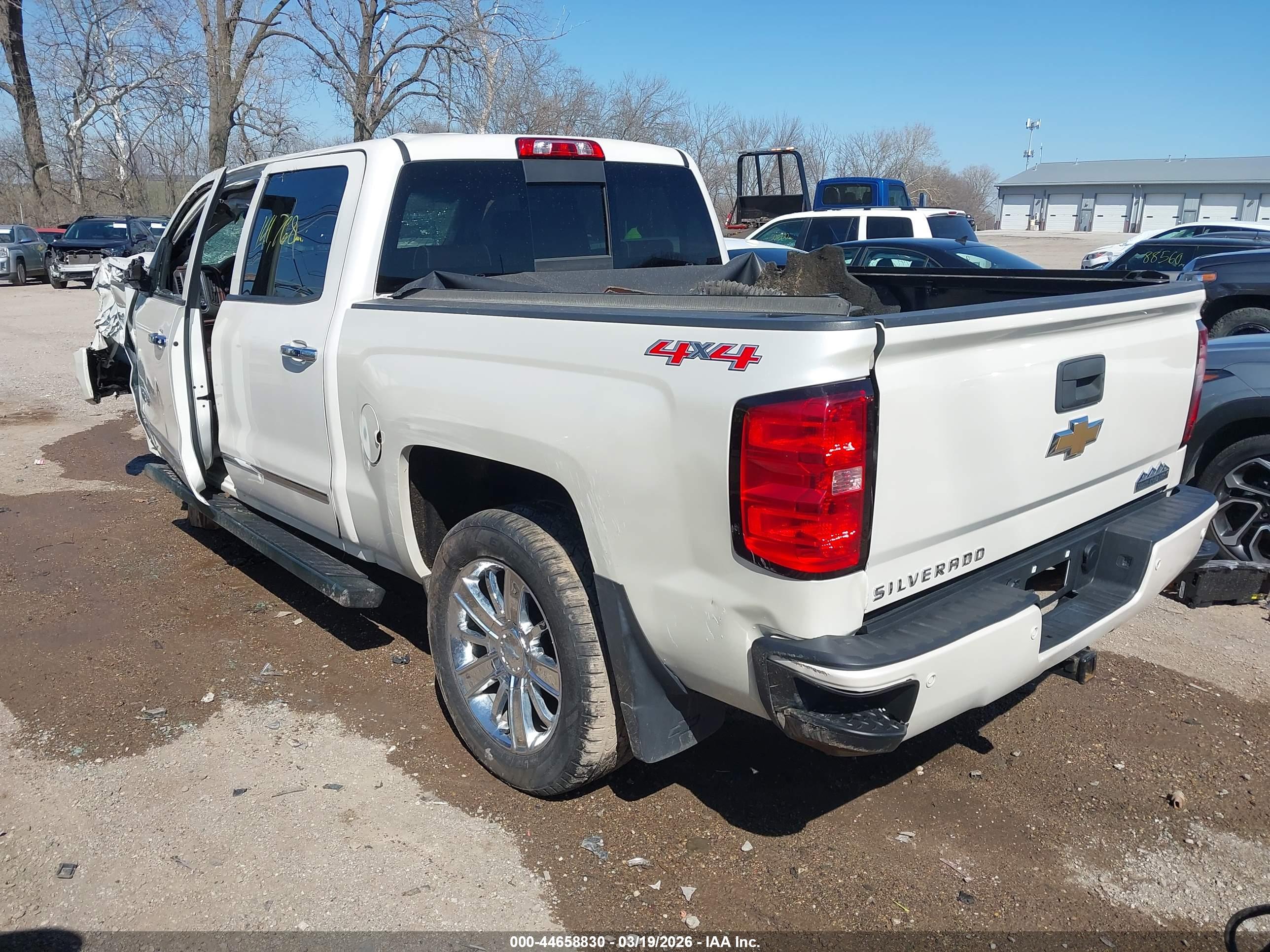 CHEVROLET SILVERADO image 3