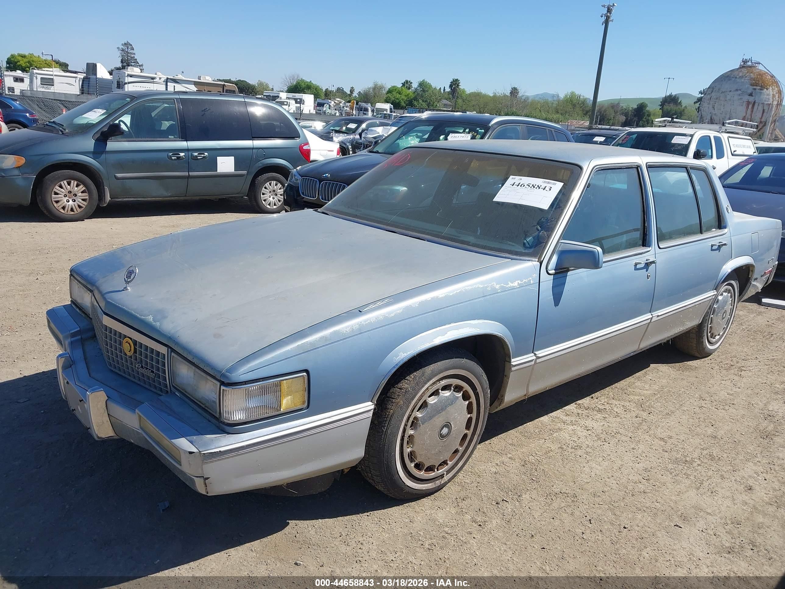 CADILLAC DEVILLE image 2