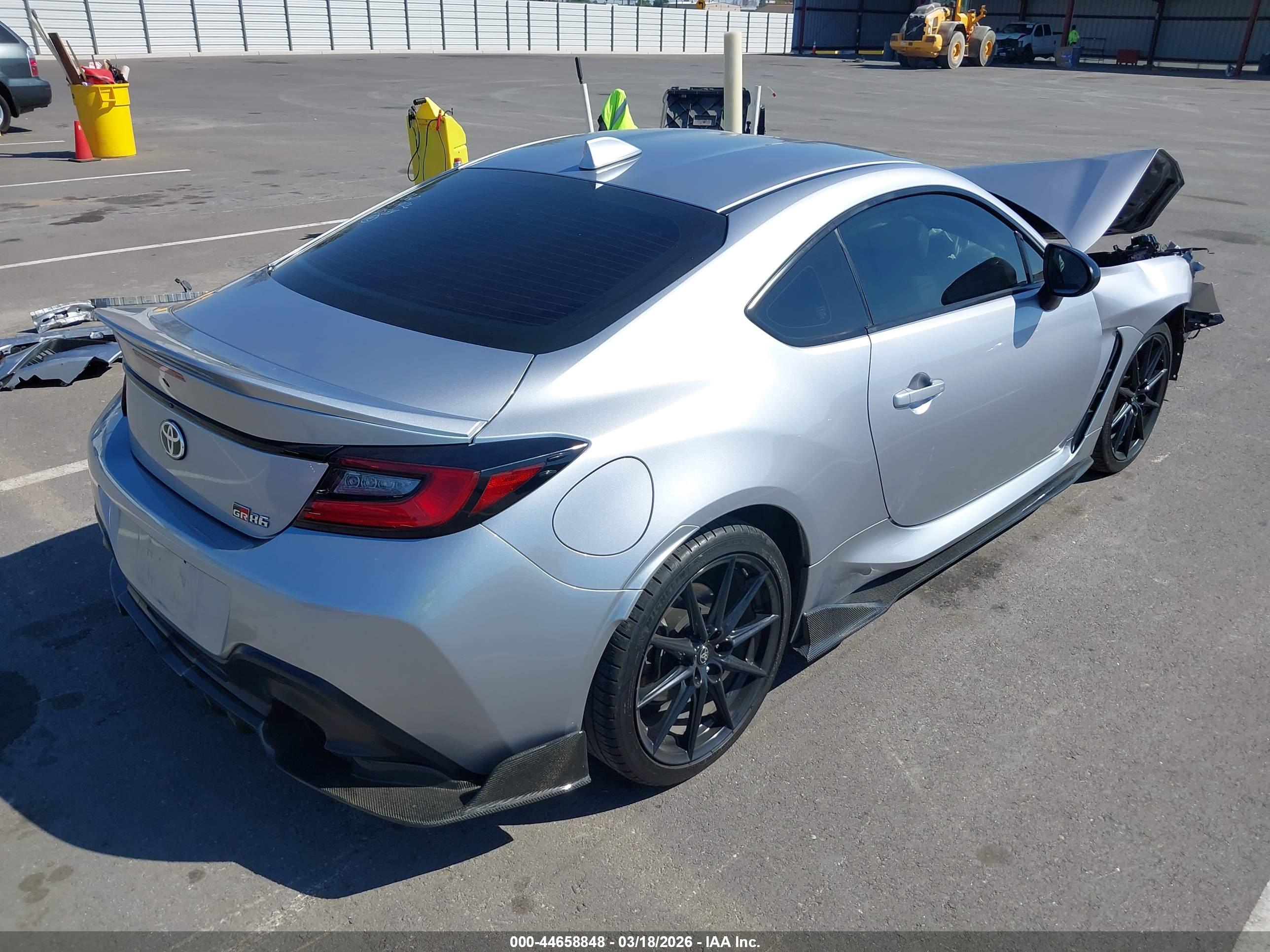 TOYOTA GR86 image 4