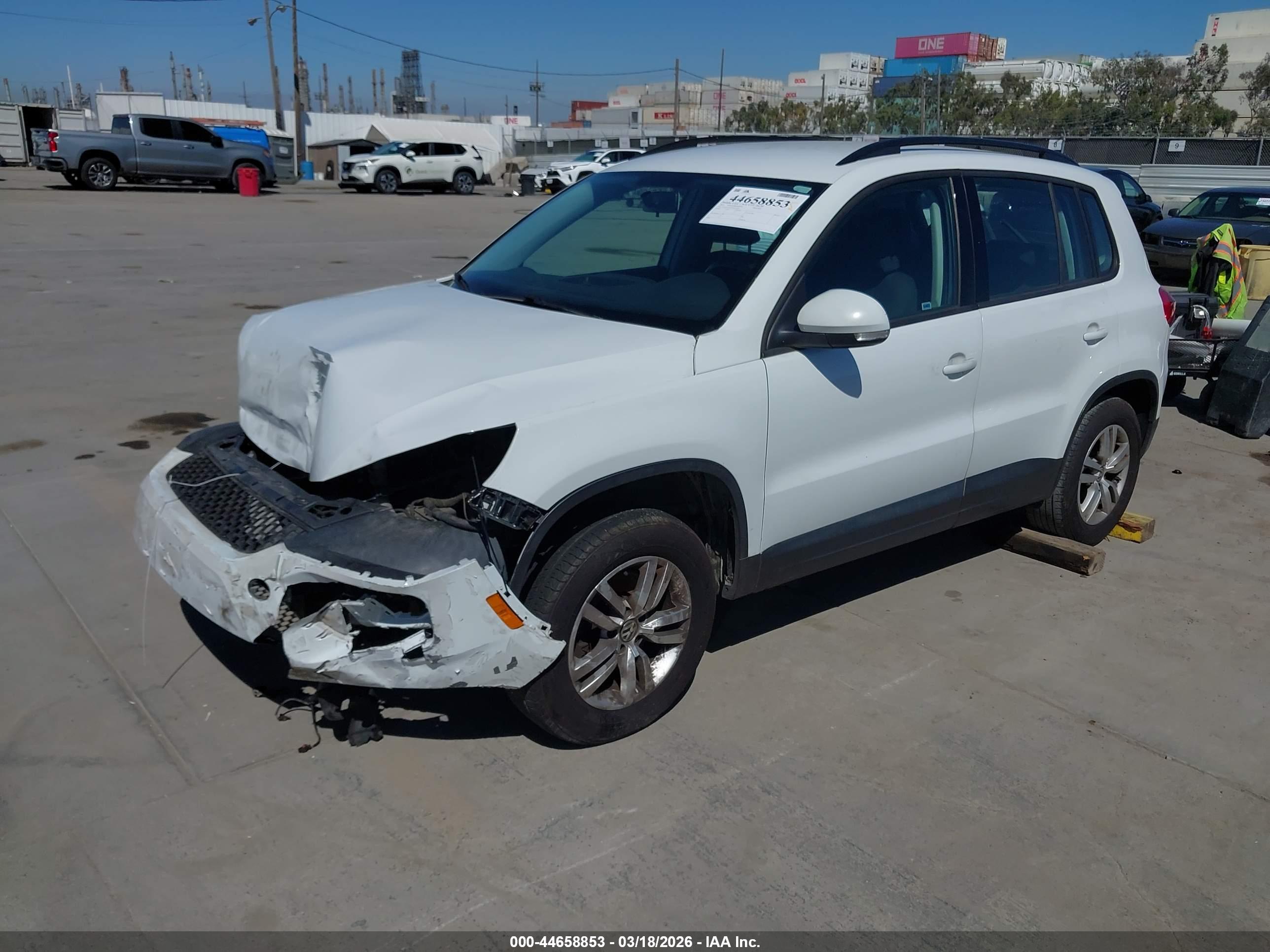 VOLKSWAGEN TIGUAN image 2