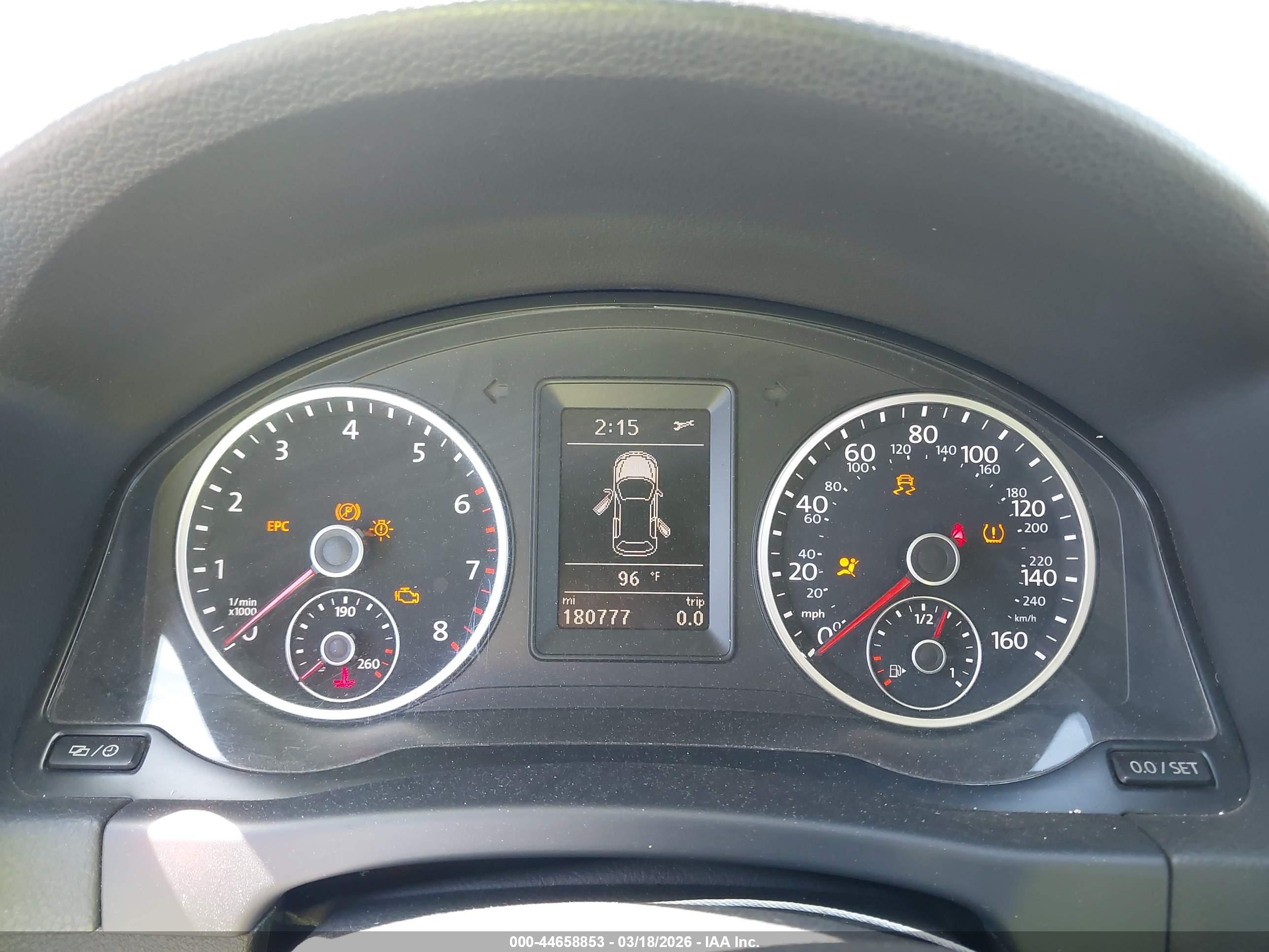 VOLKSWAGEN TIGUAN image 7