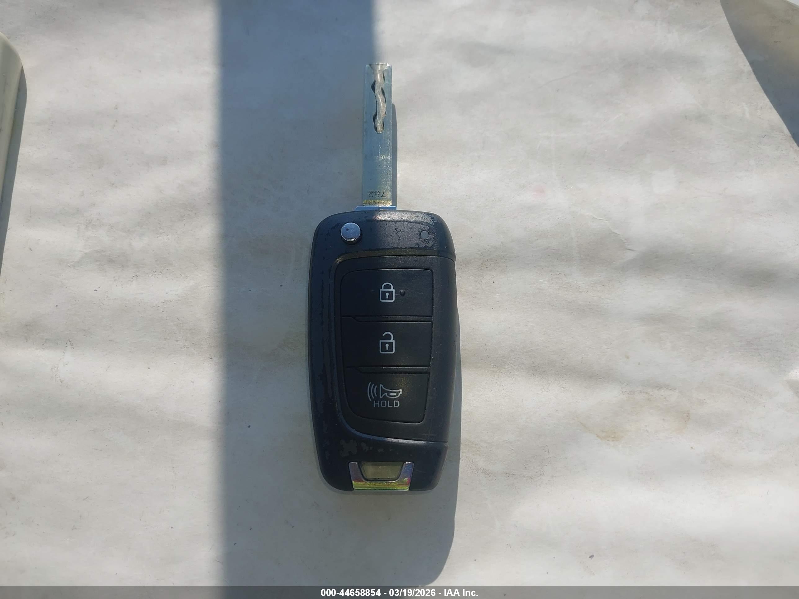 HYUNDAI VENUE image 11