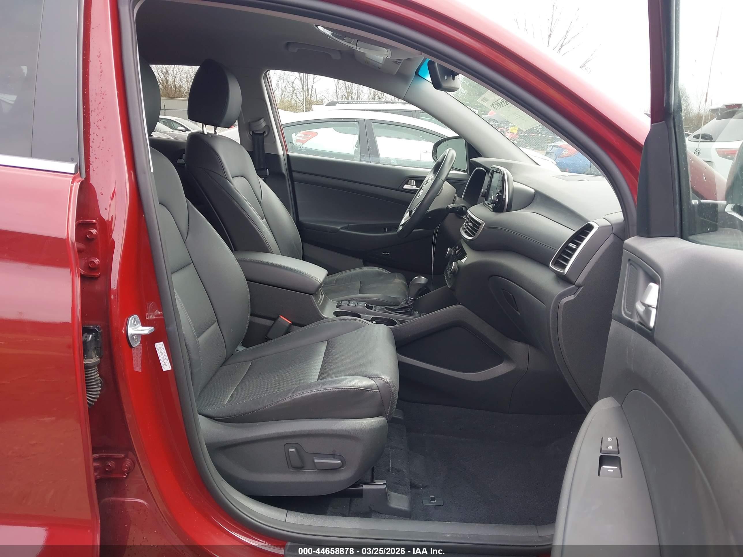 HYUNDAI TUCSON image 5