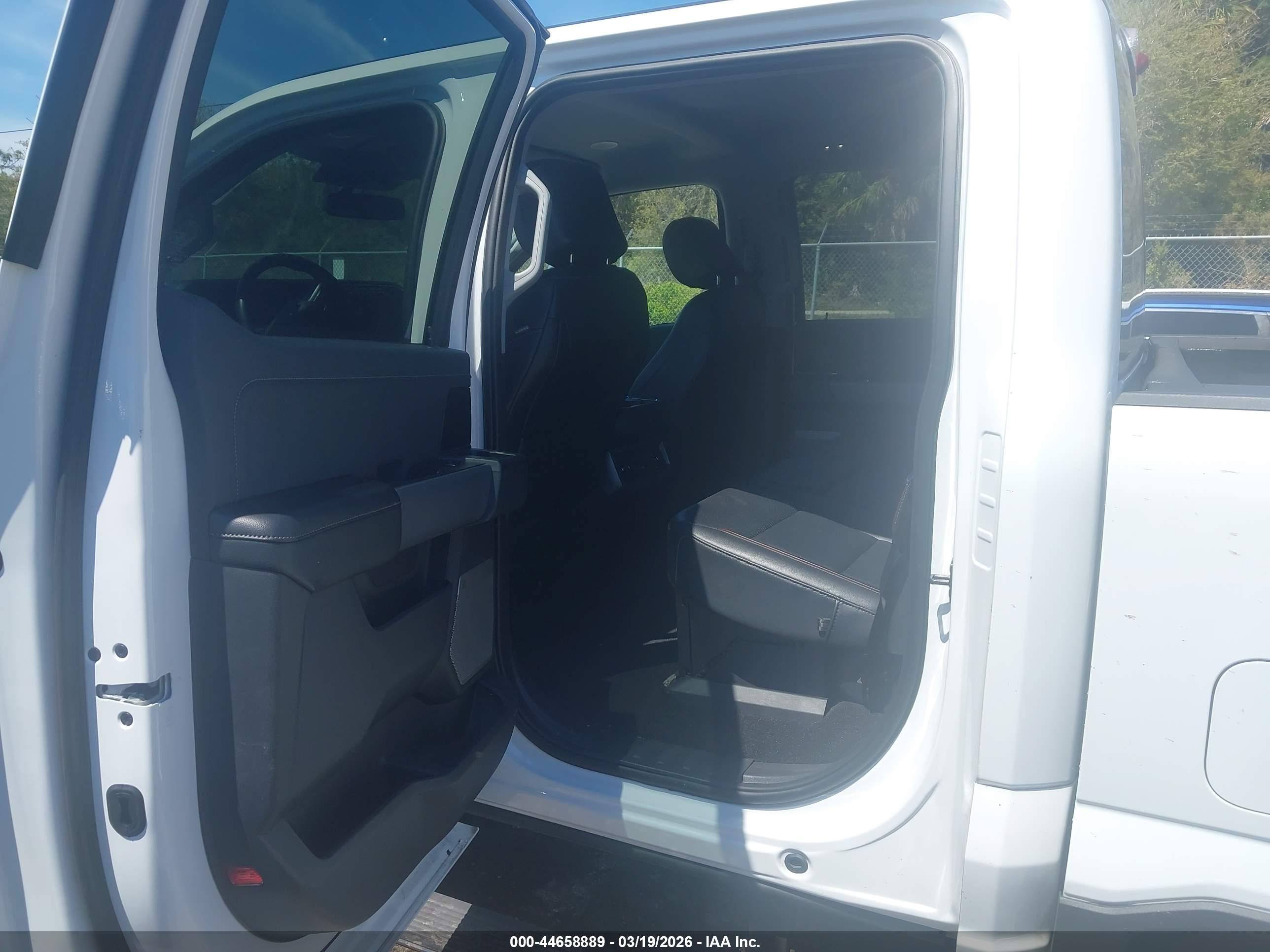 FORD F-350 image 8