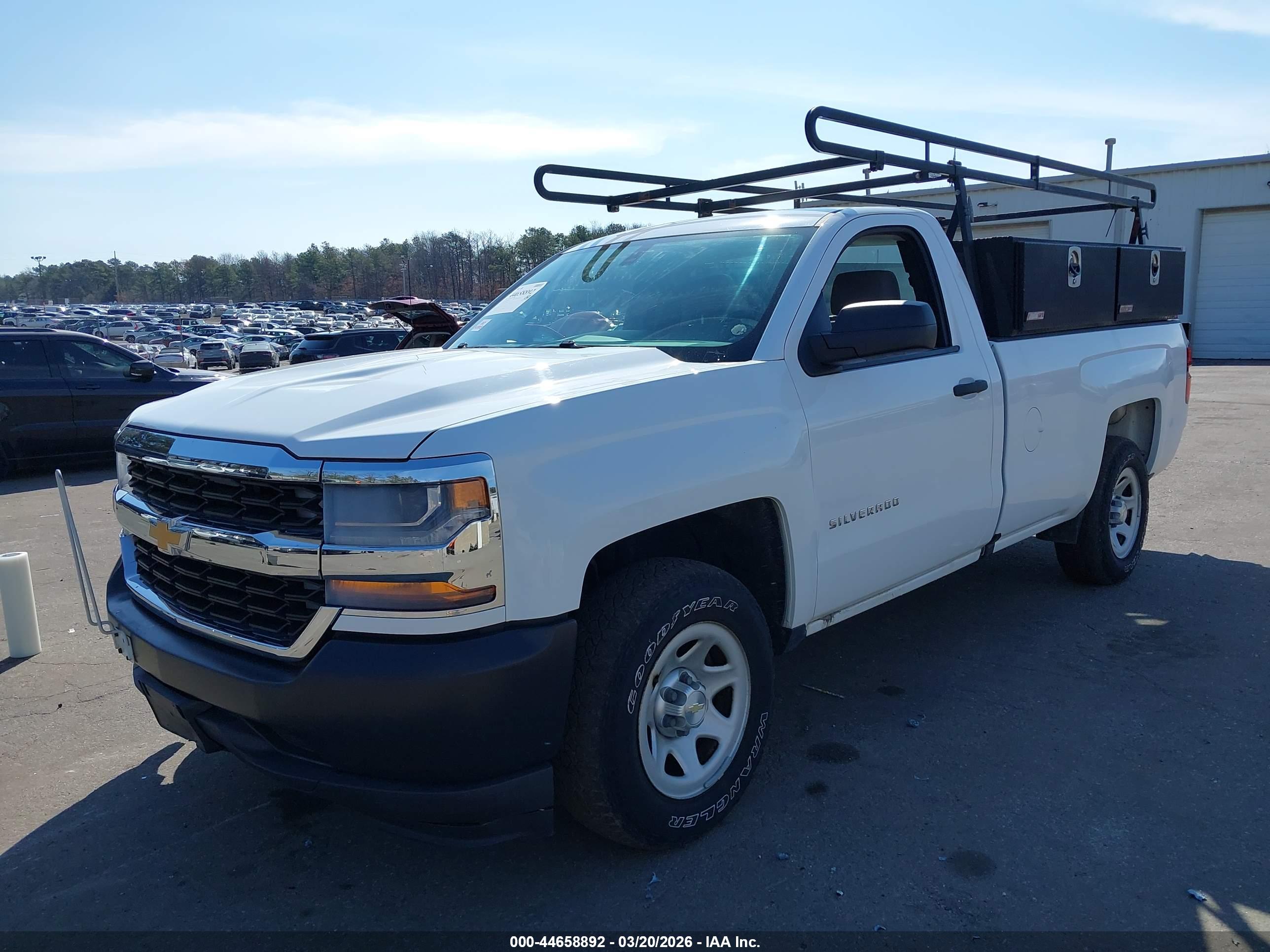 CHEVROLET SILVERADO image 2