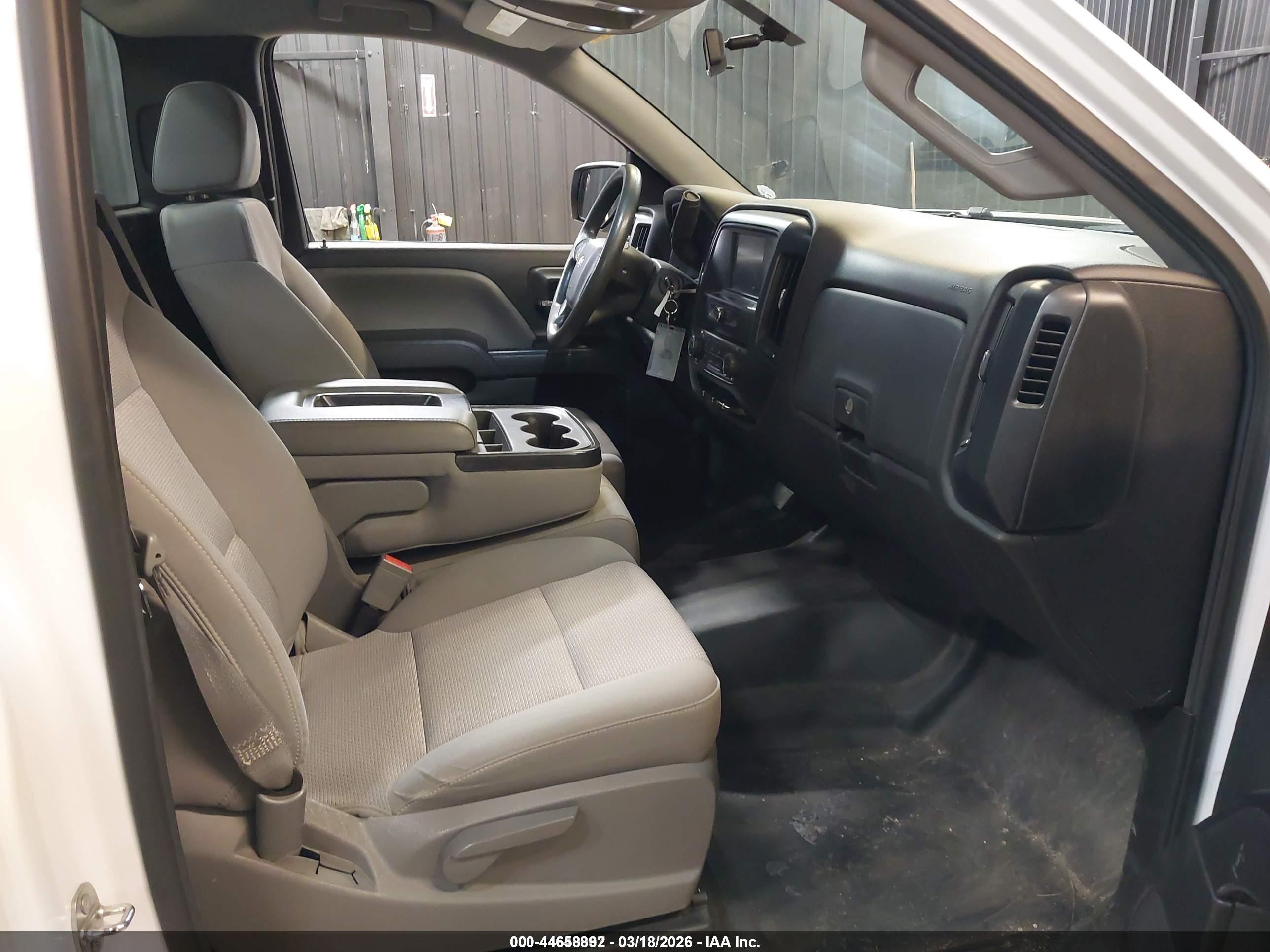 CHEVROLET SILVERADO image 5