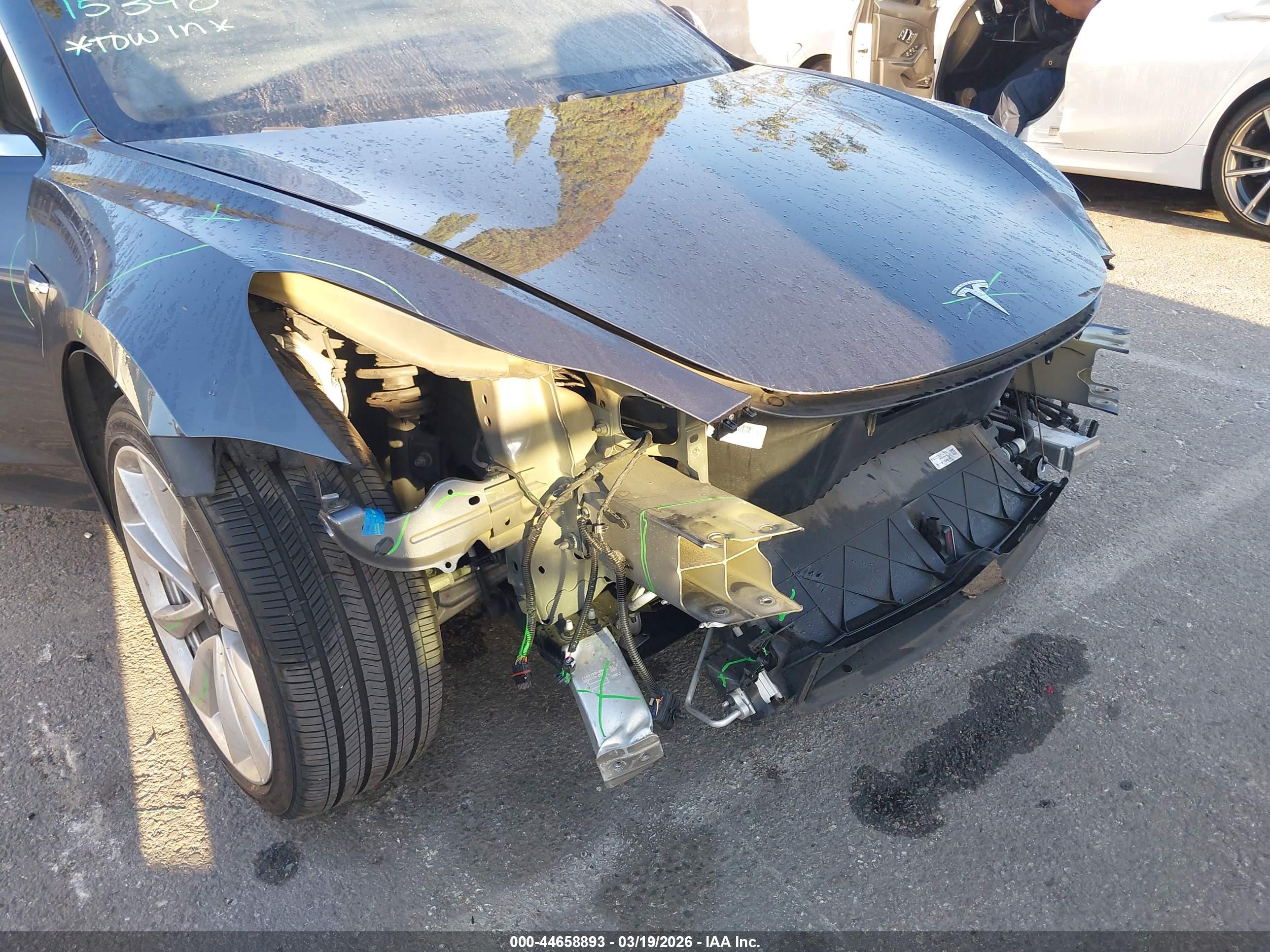 TESLA MODEL image 6