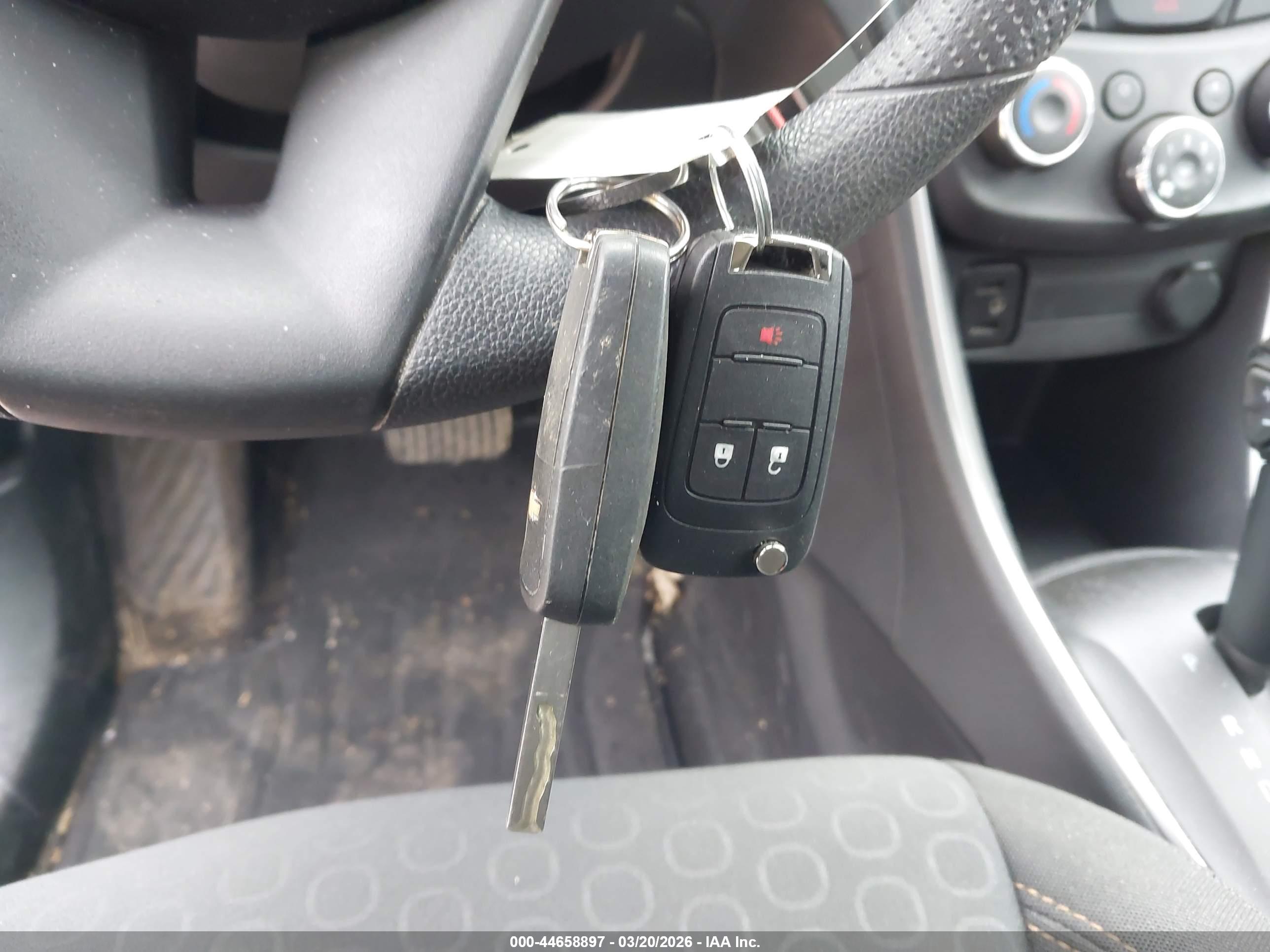 CHEVROLET TRAX image 11