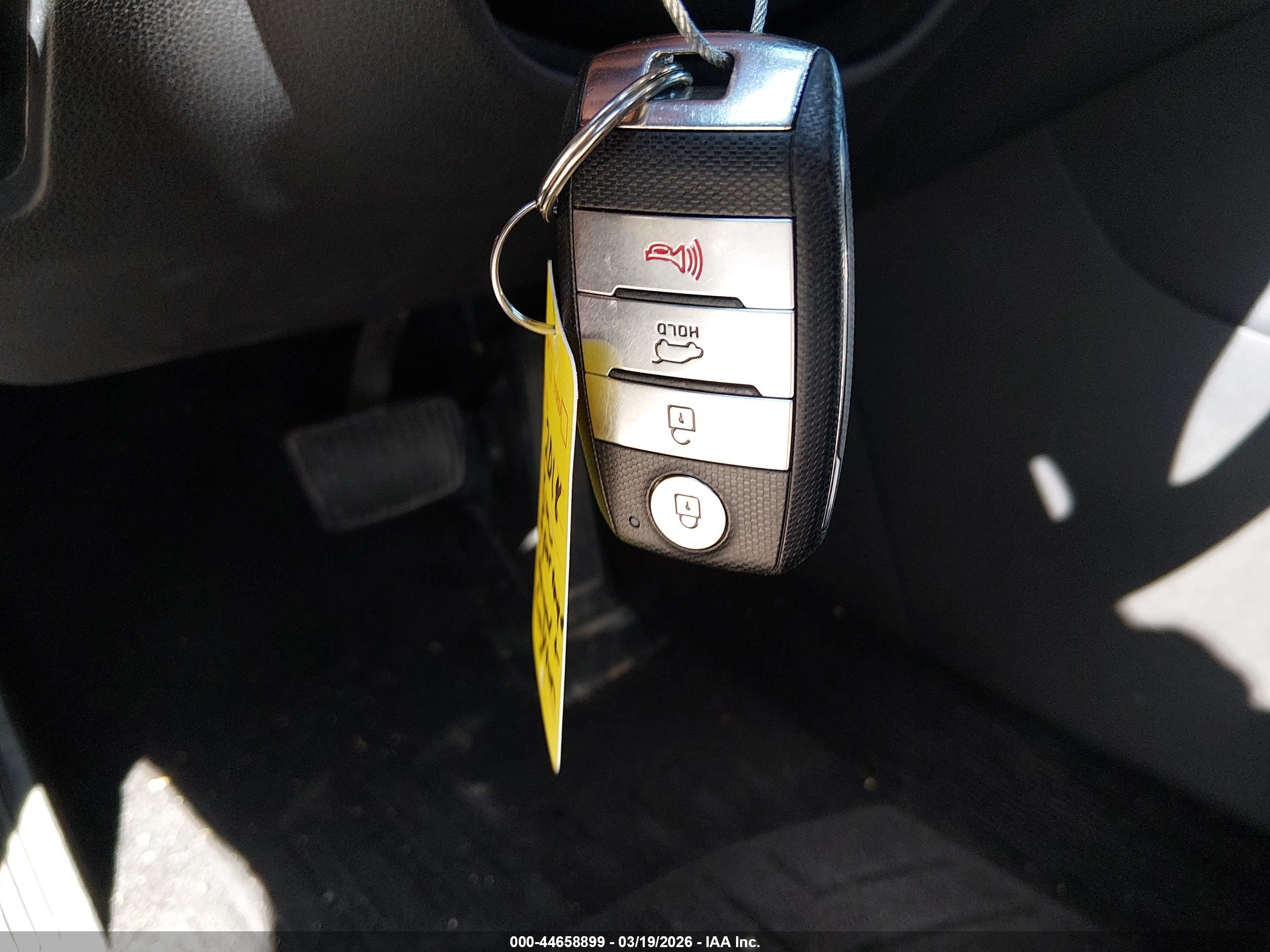 KIA SPORTAGE image 11
