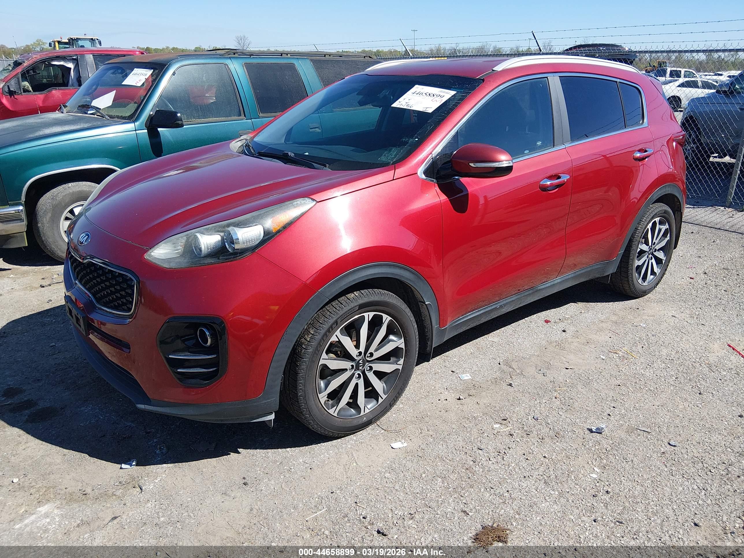 KIA SPORTAGE image 2