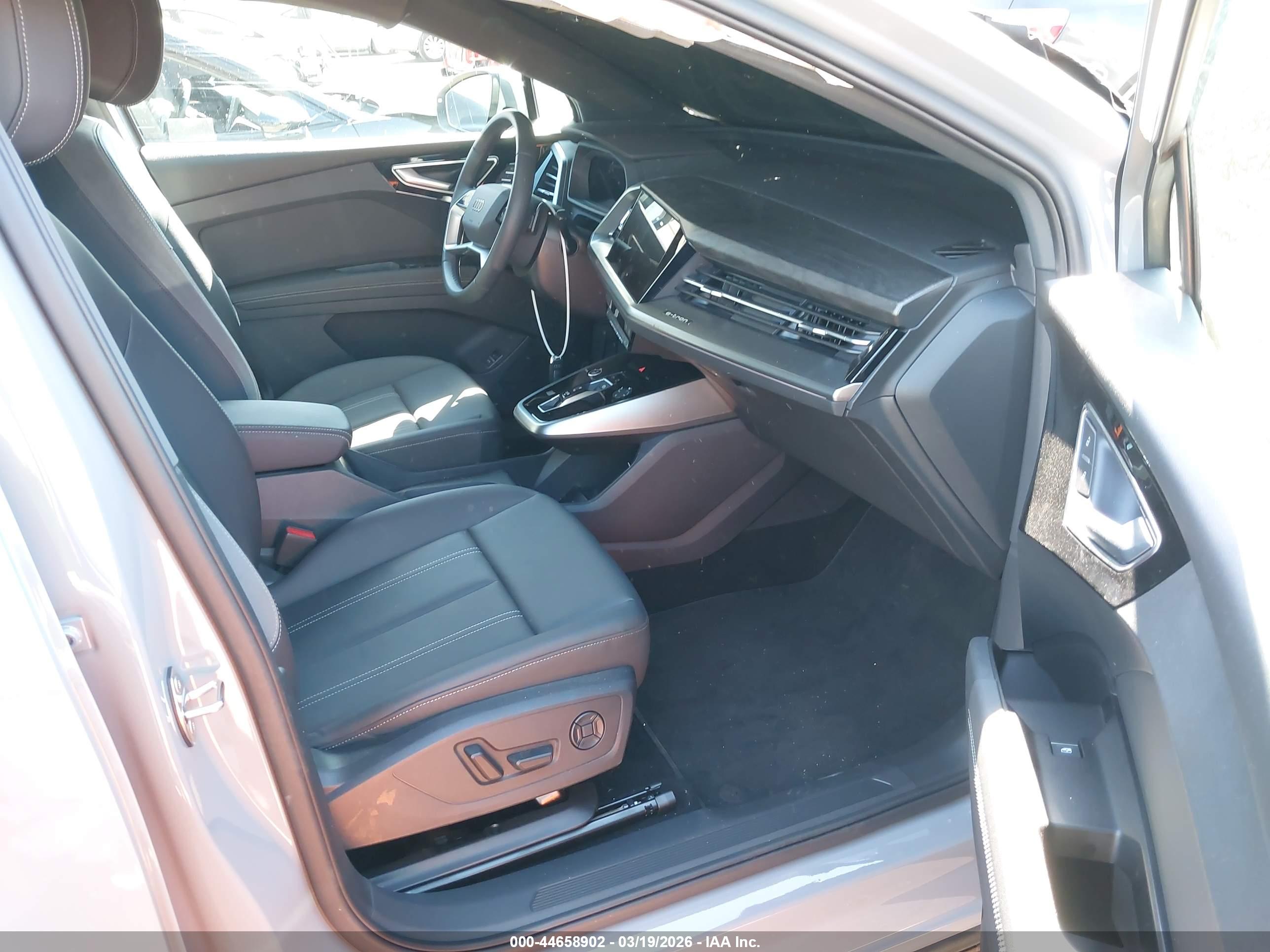 AUDI Q4 image 5