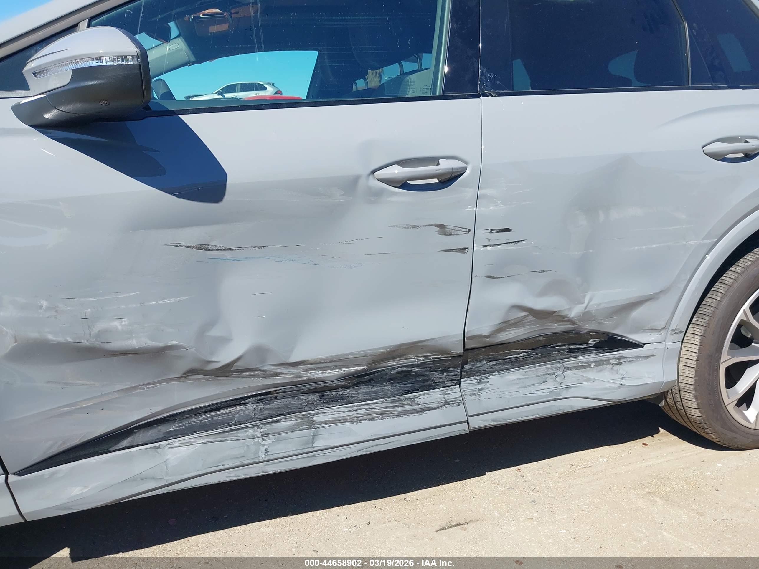 AUDI Q4 image 6