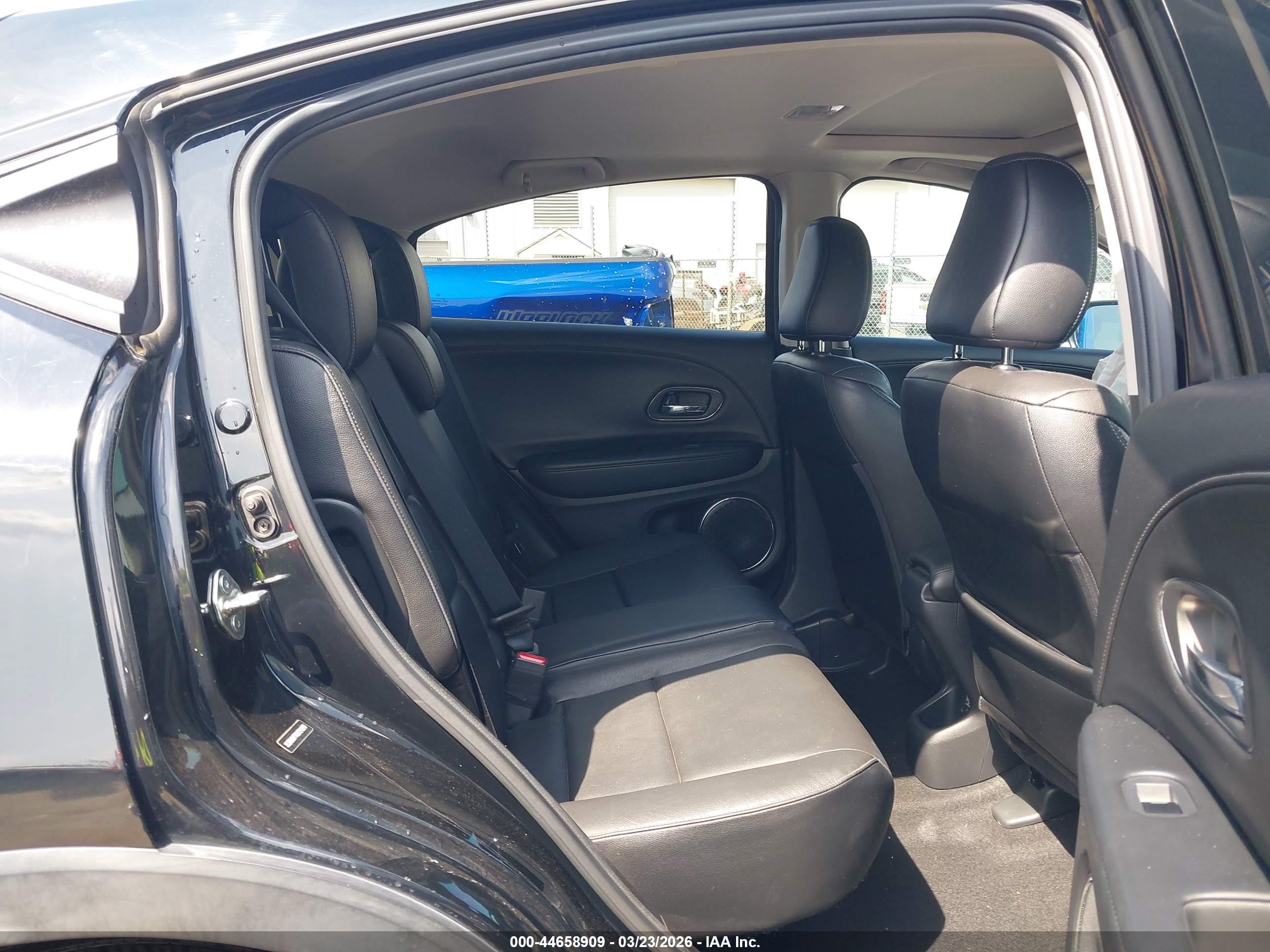HONDA HR-V image 8