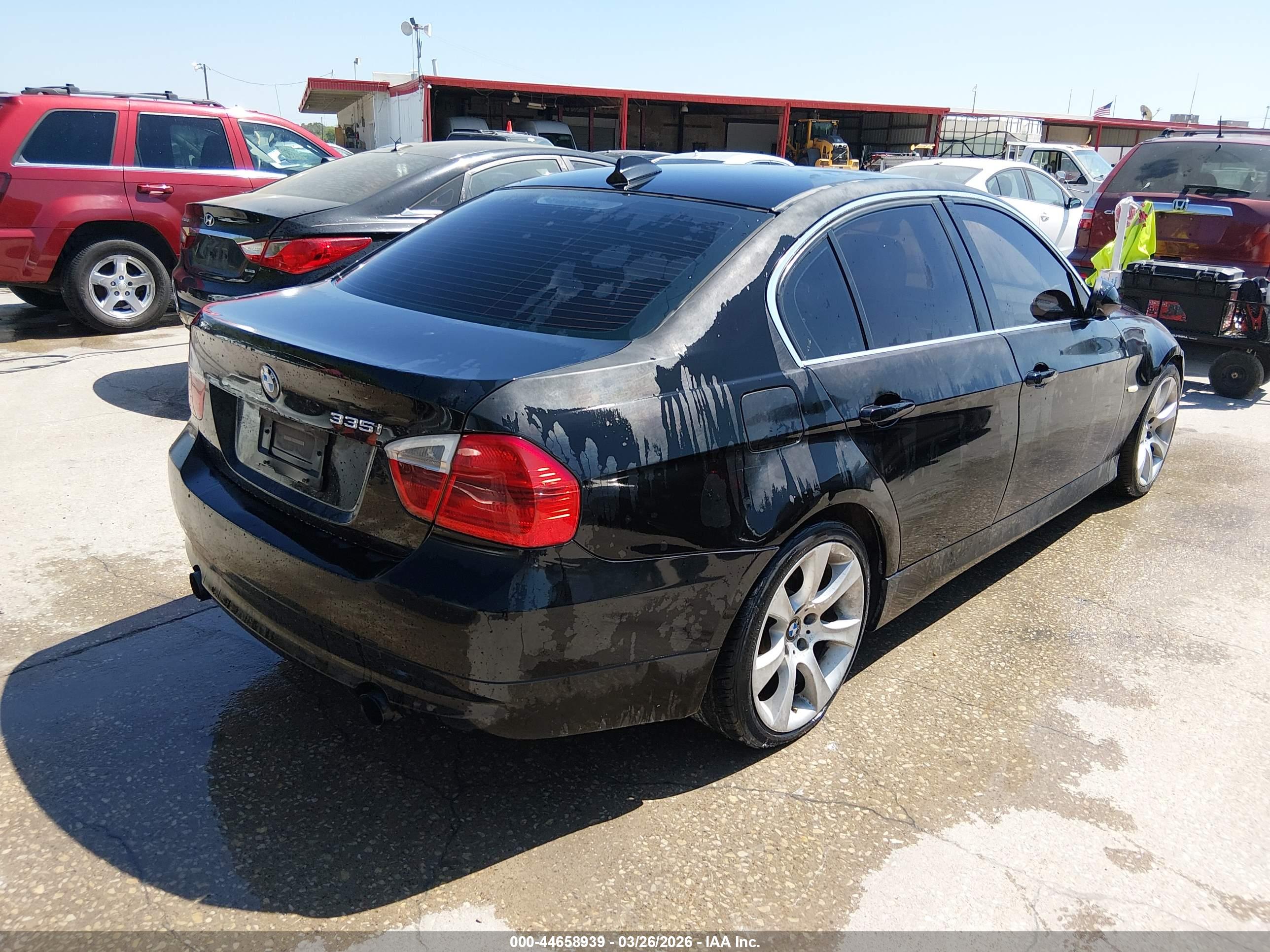 BMW 335I image 4