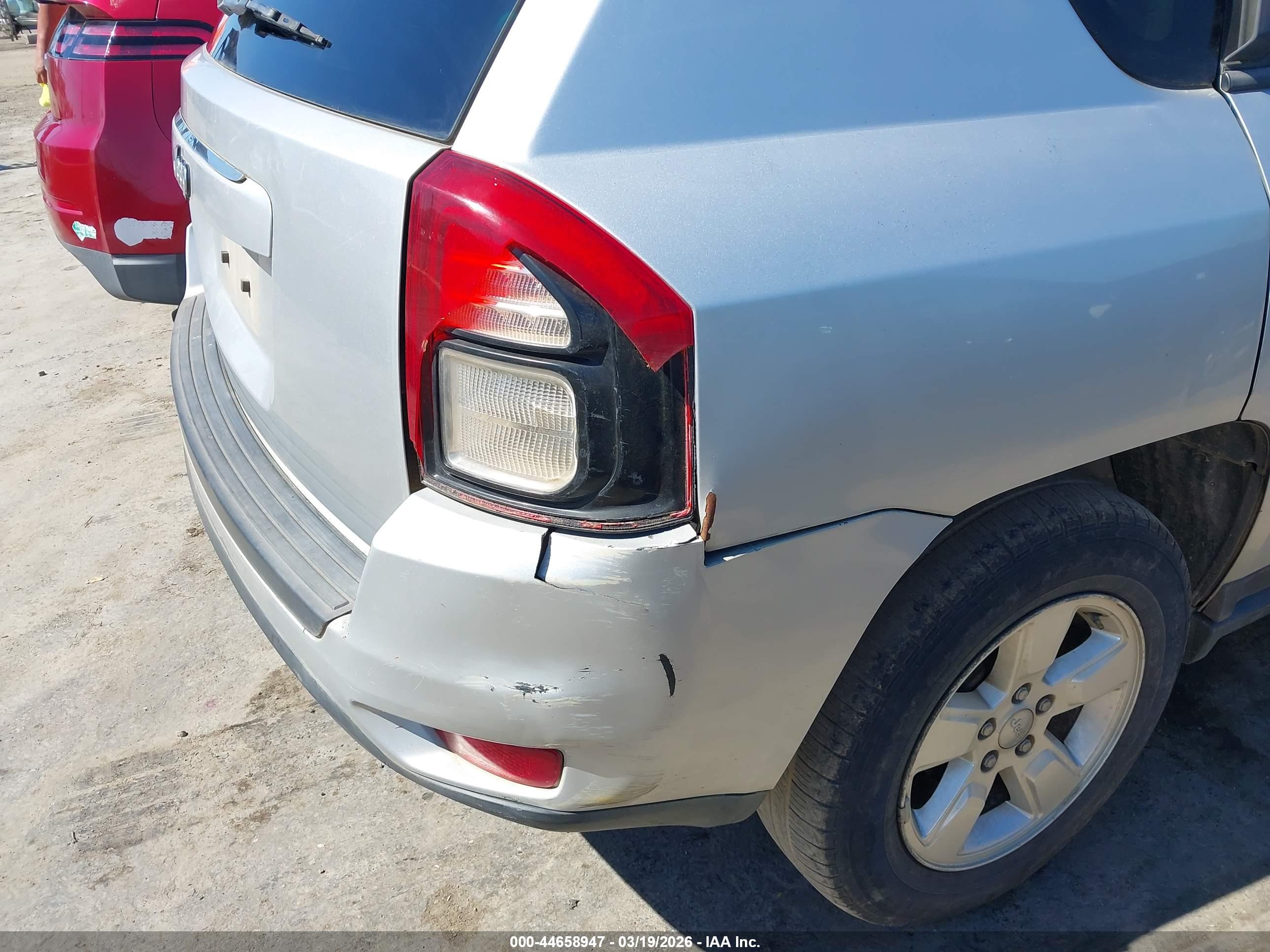JEEP COMPASS image 6