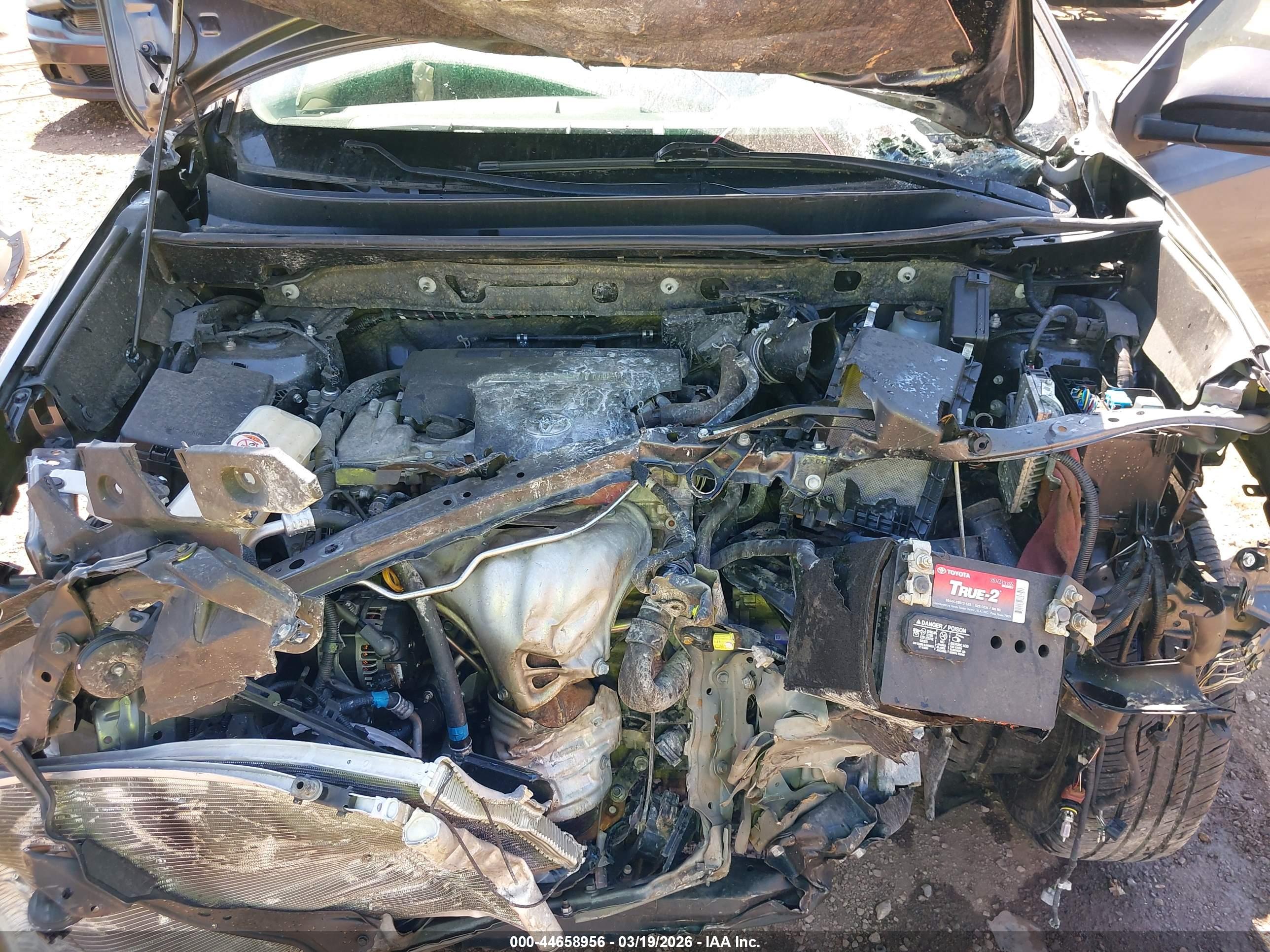 TOYOTA RAV4 image 10