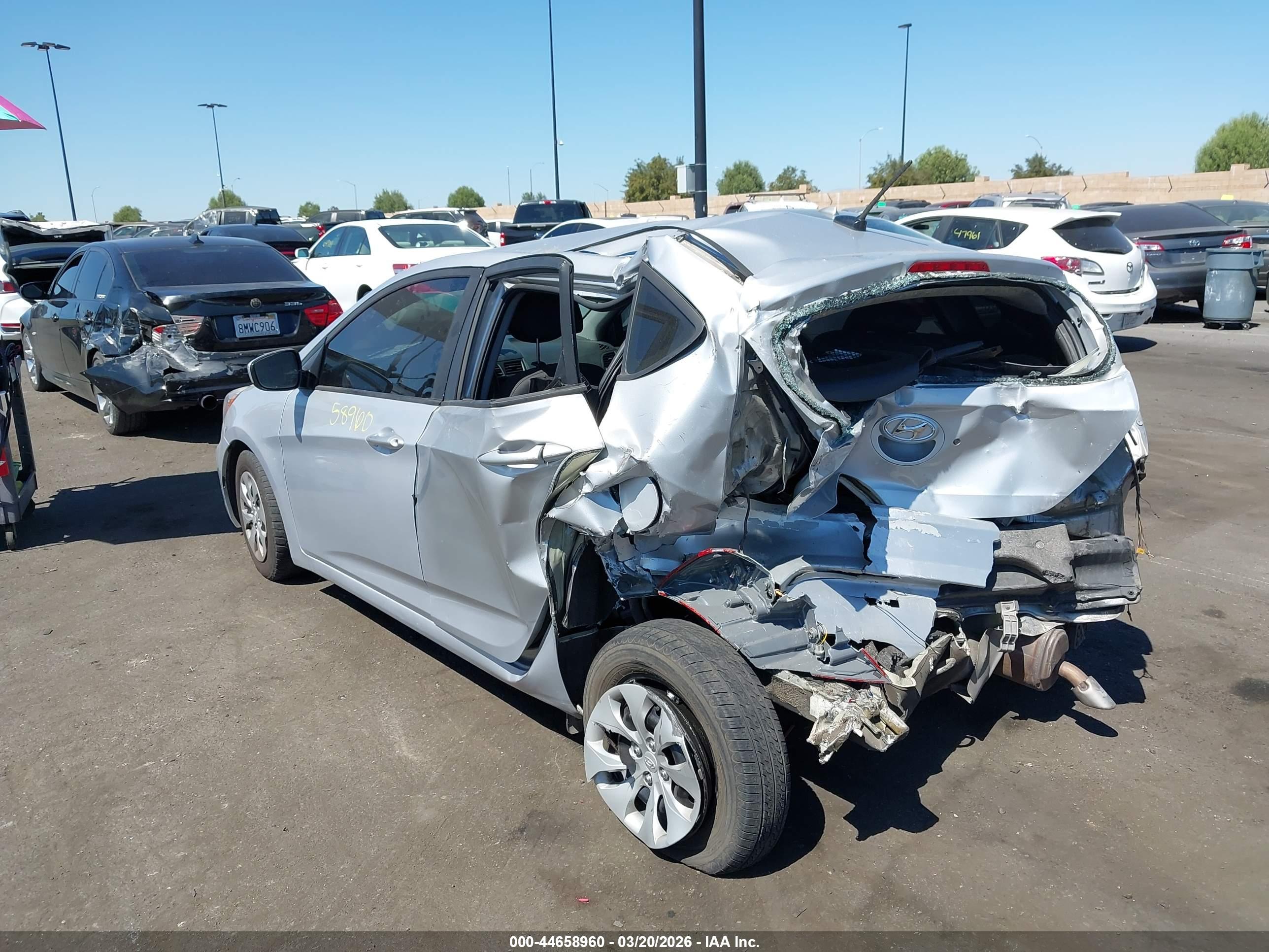 HYUNDAI ACCENT image 3
