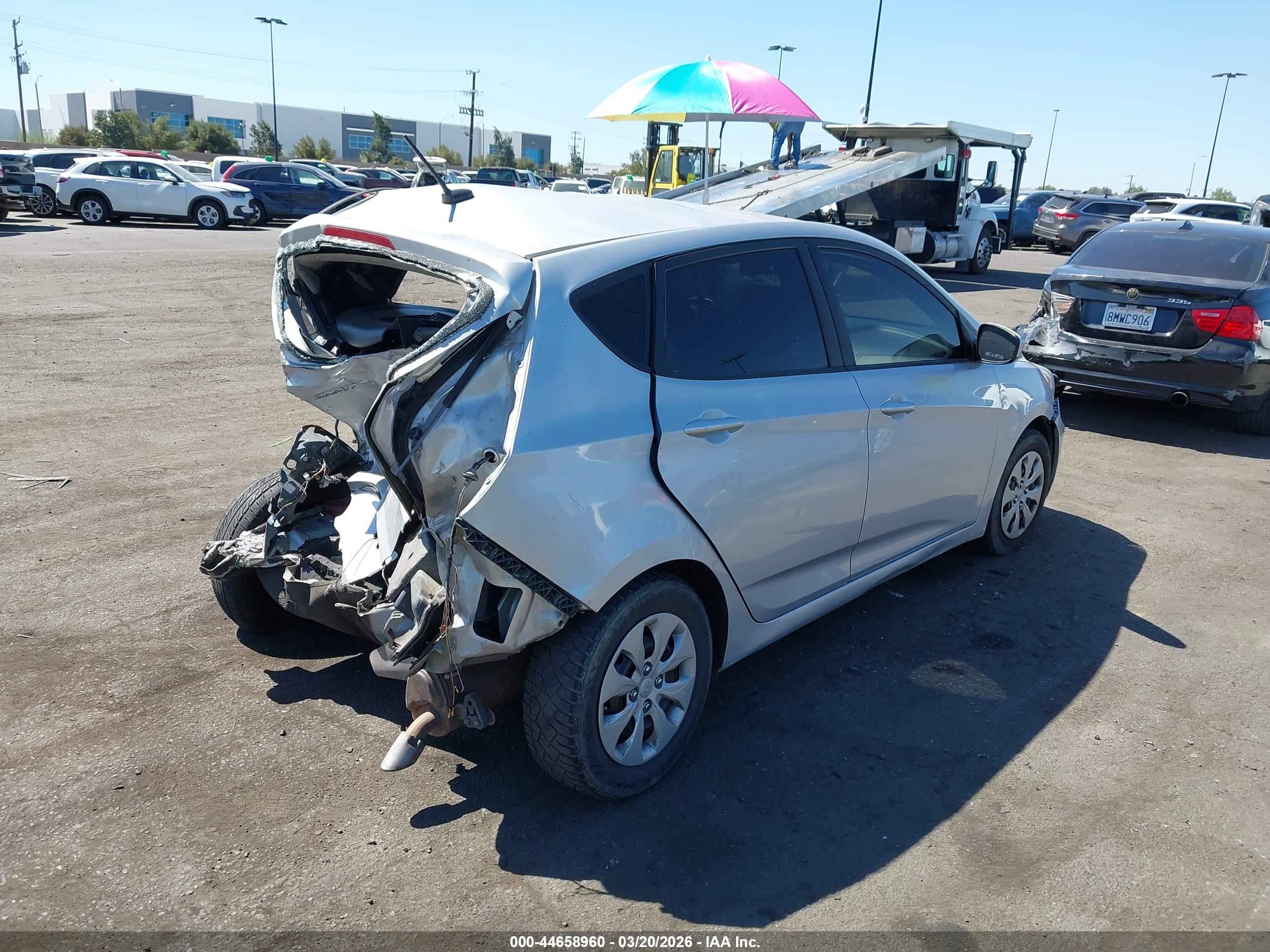 HYUNDAI ACCENT image 4
