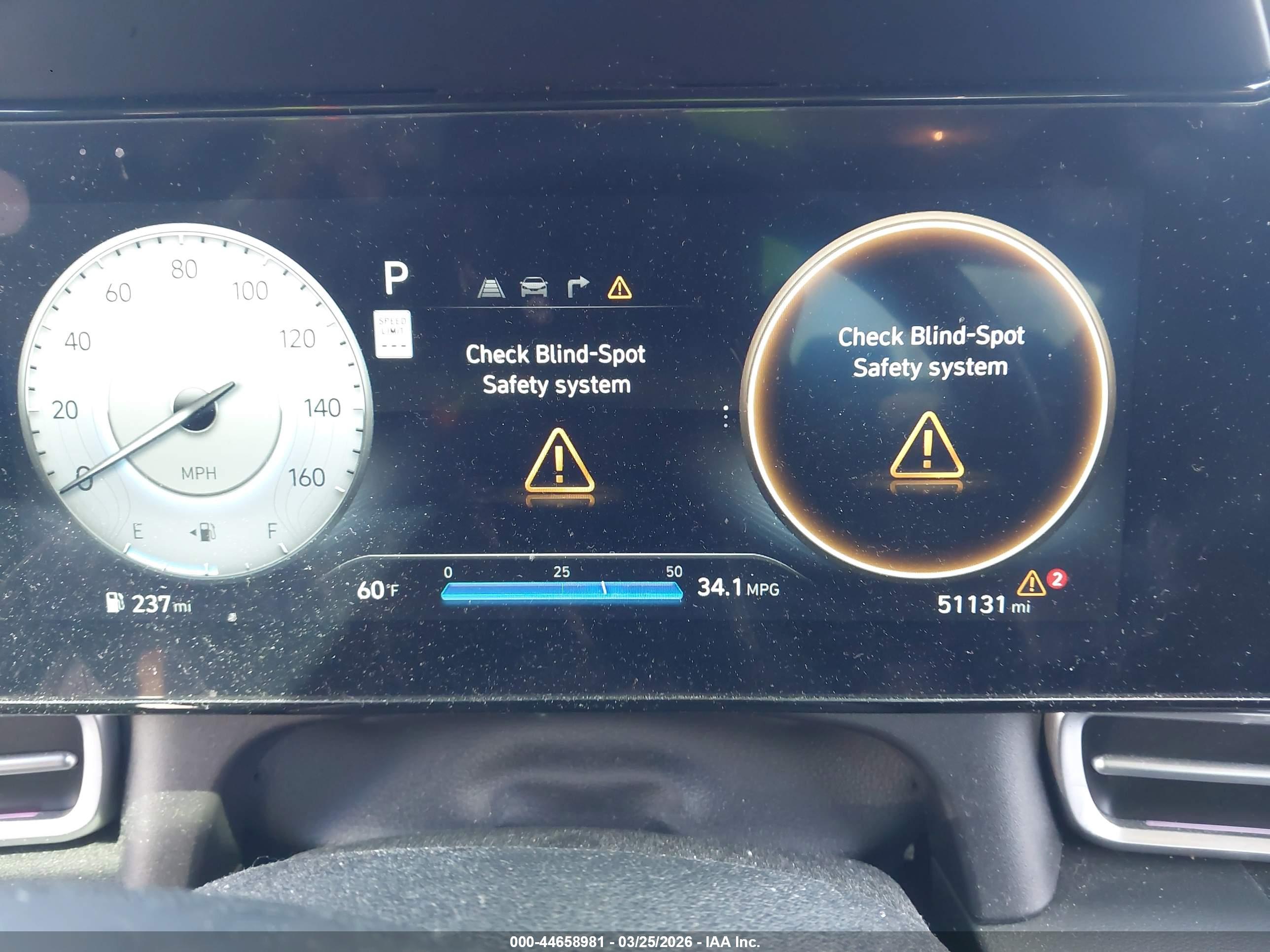 HYUNDAI ELANTRA image 7