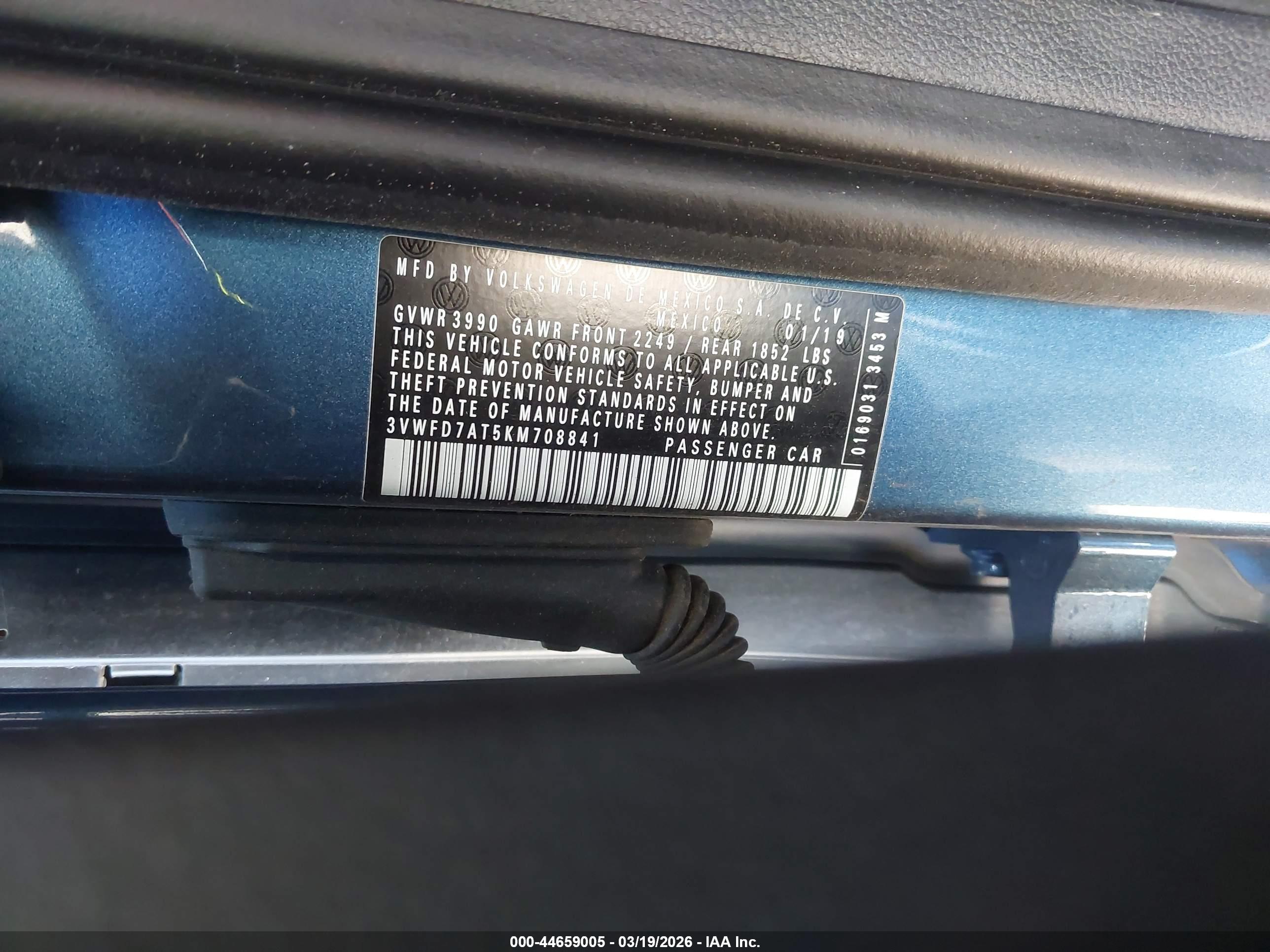 VOLKSWAGEN BEETLE image 9