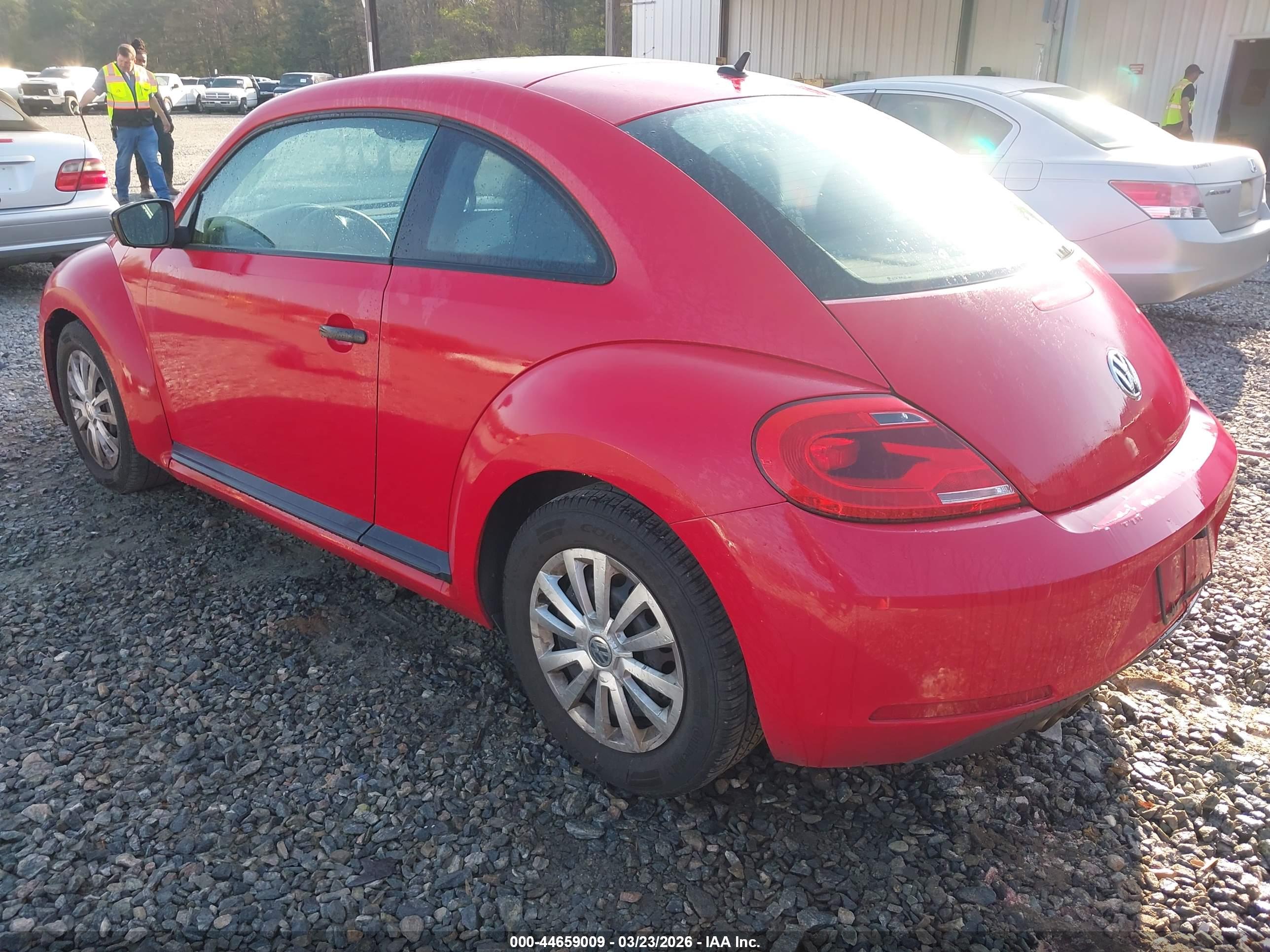 VOLKSWAGEN BEETLE image 3
