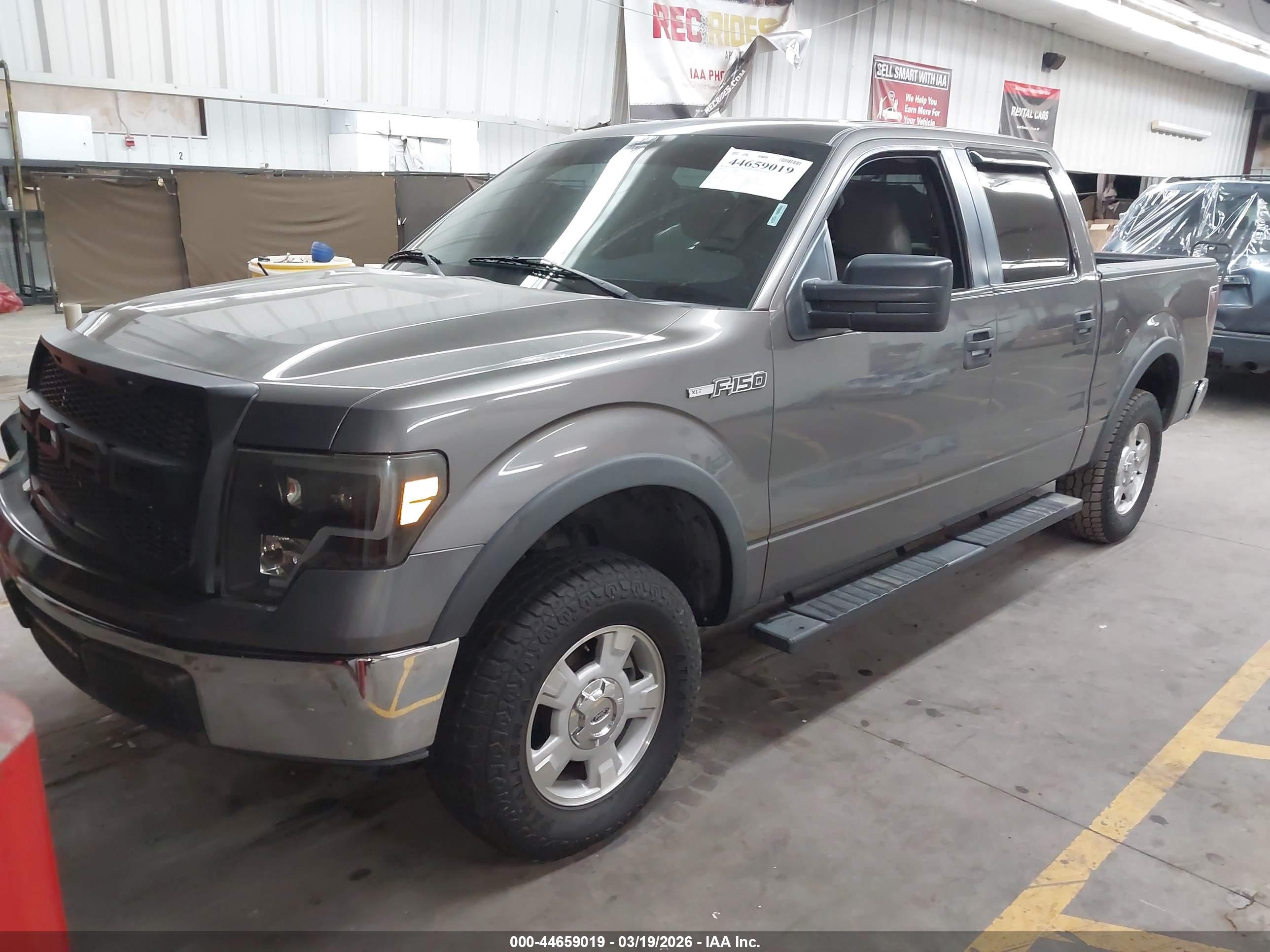 FORD F-150 image 2