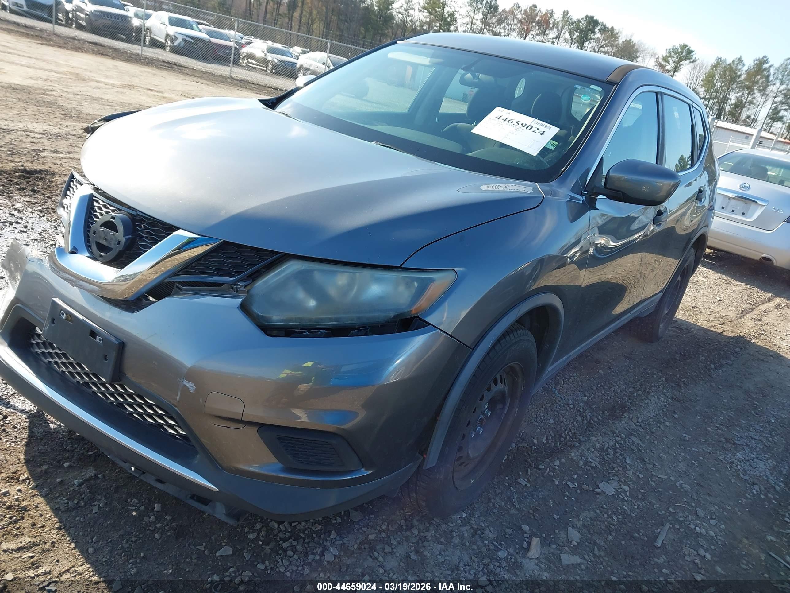 NISSAN ROGUE image 2
