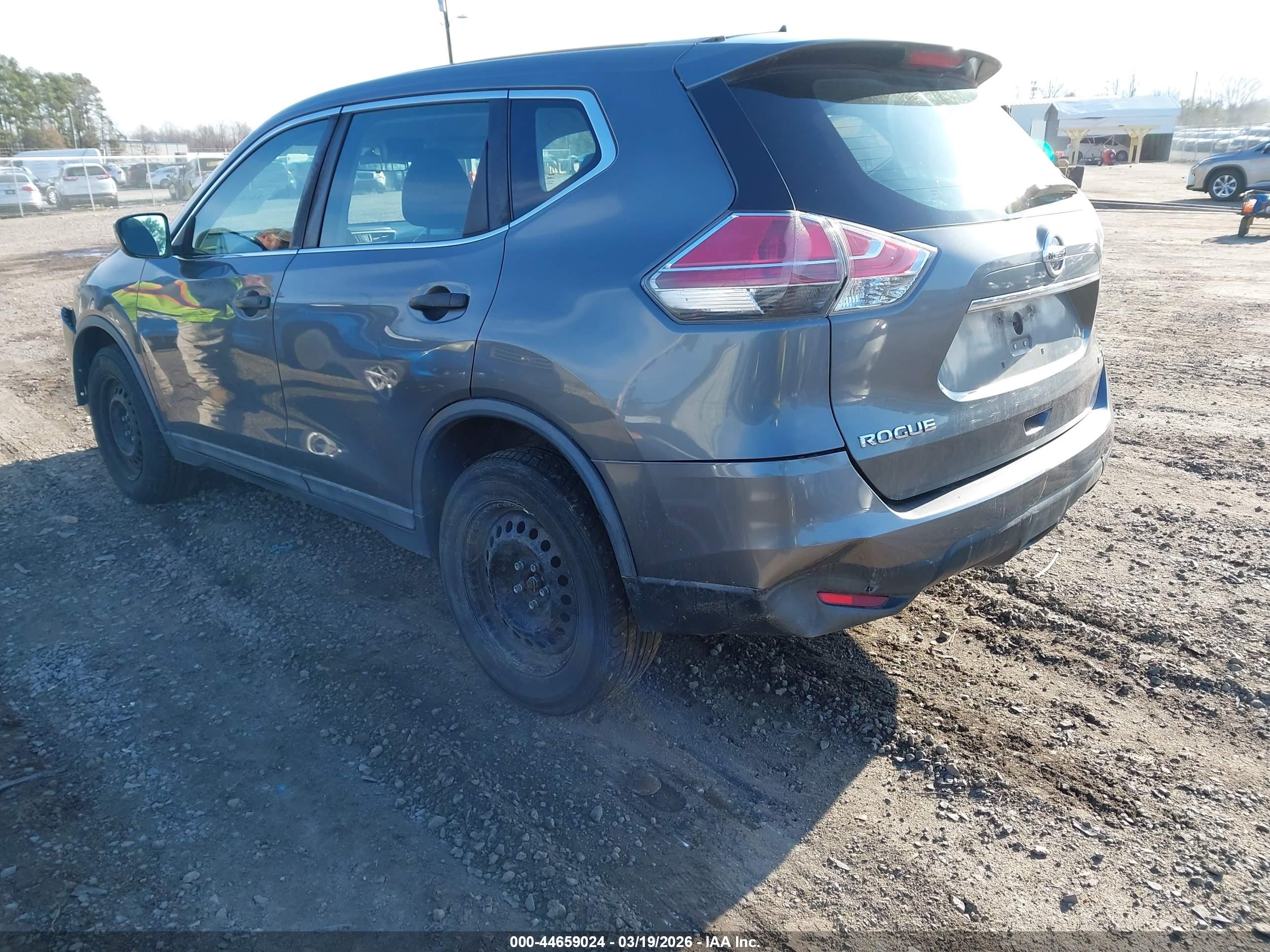 NISSAN ROGUE image 3