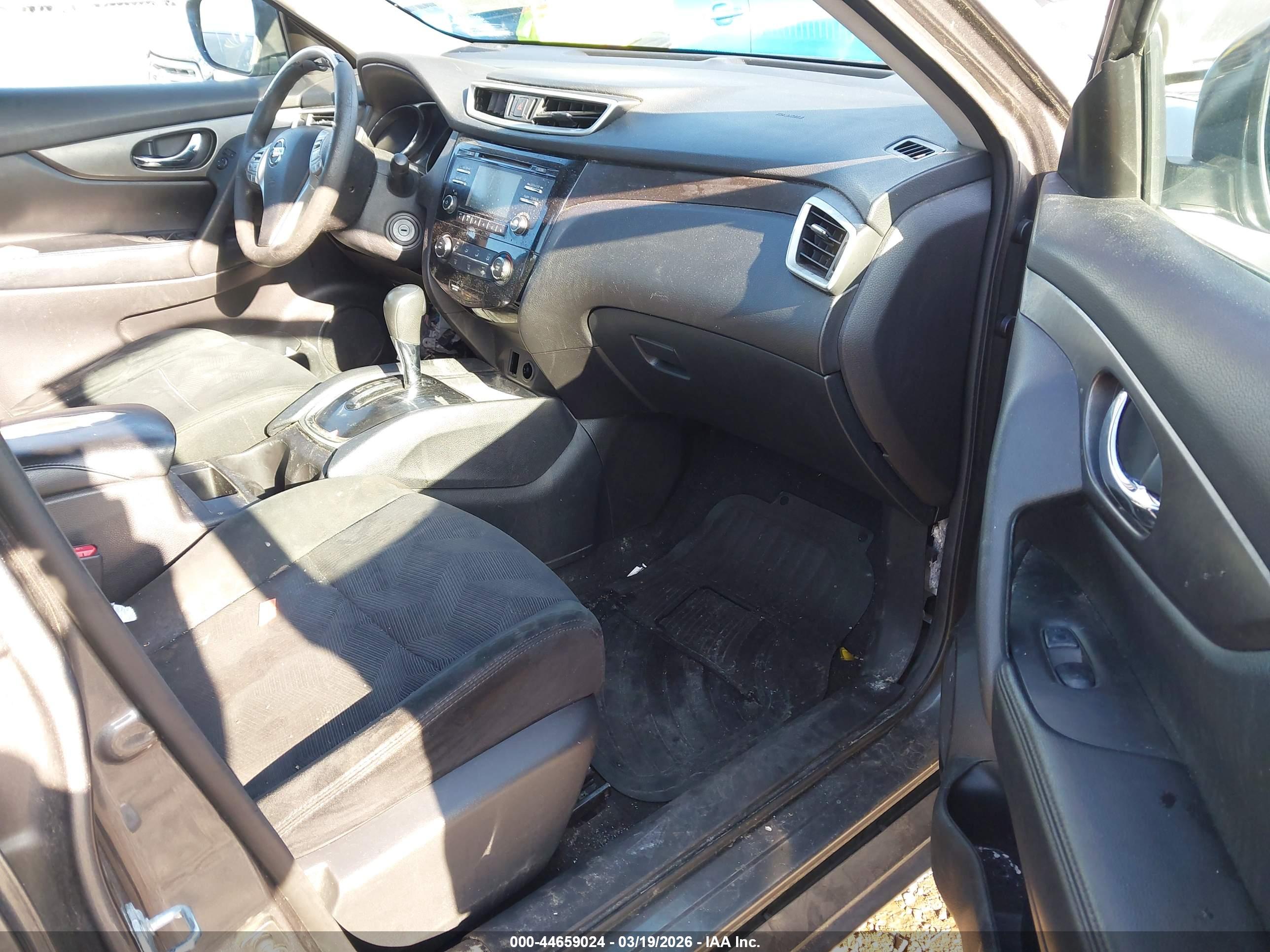NISSAN ROGUE image 5