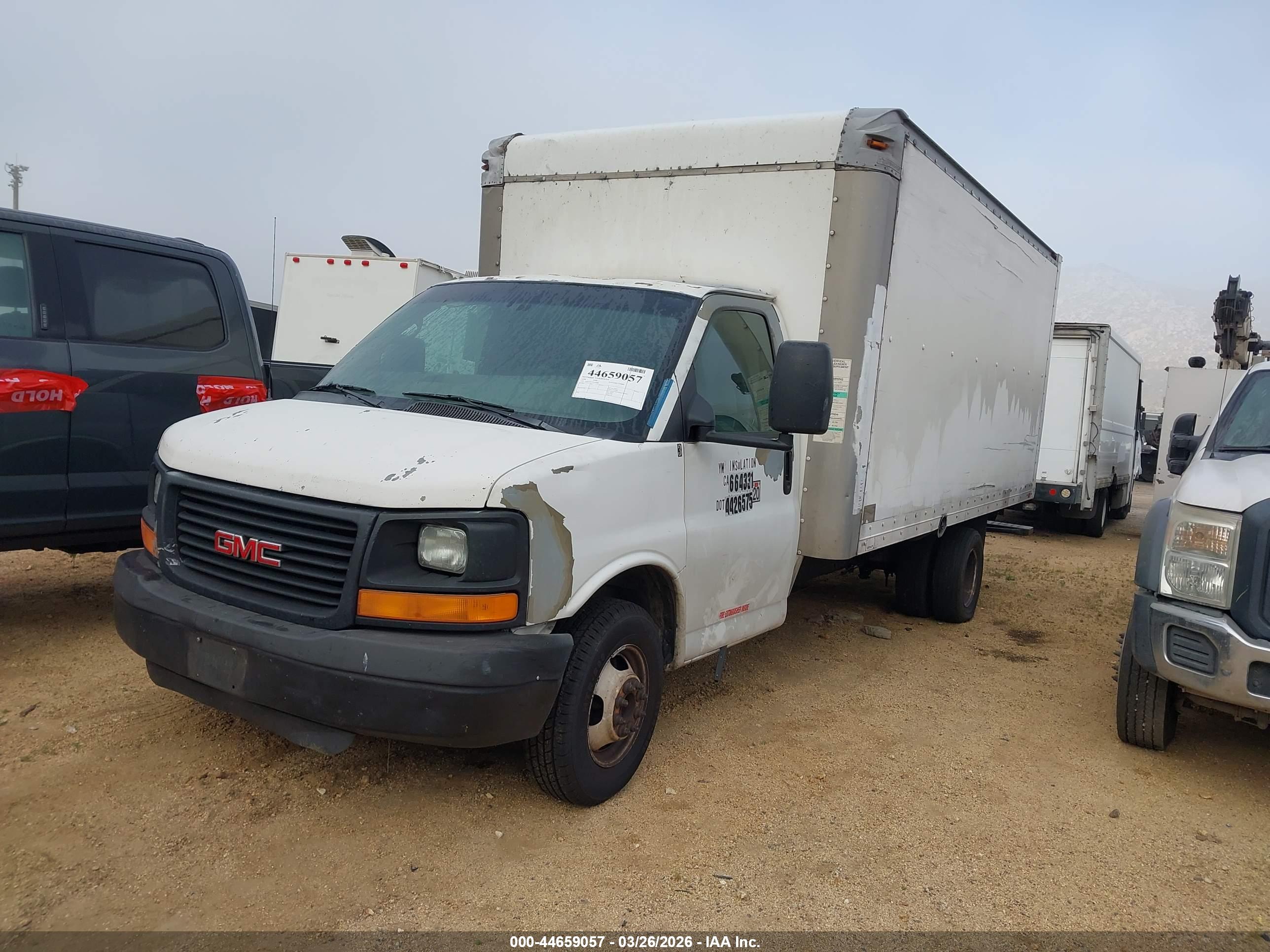 GMC SAVANA image 2