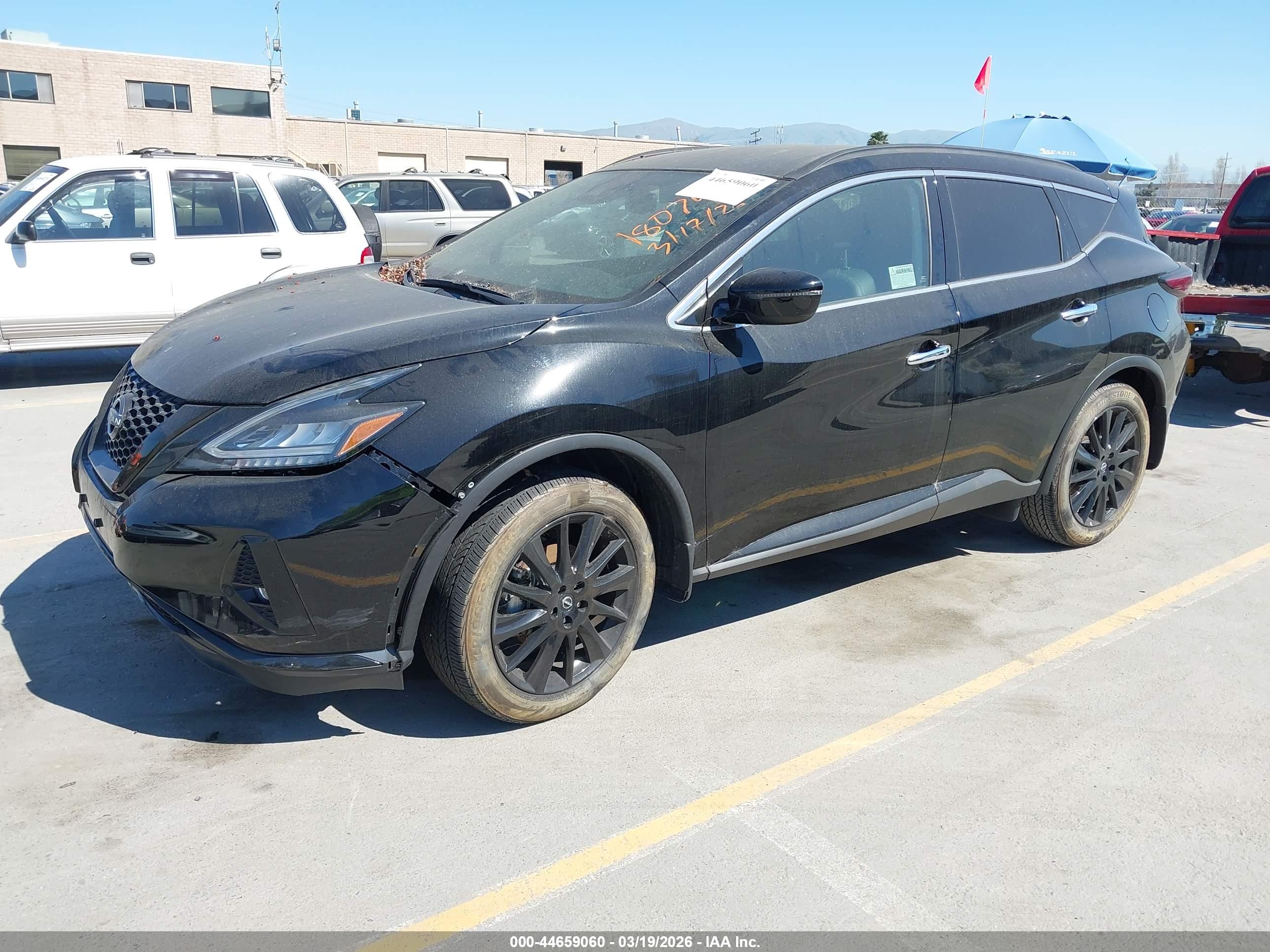 NISSAN MURANO image 2