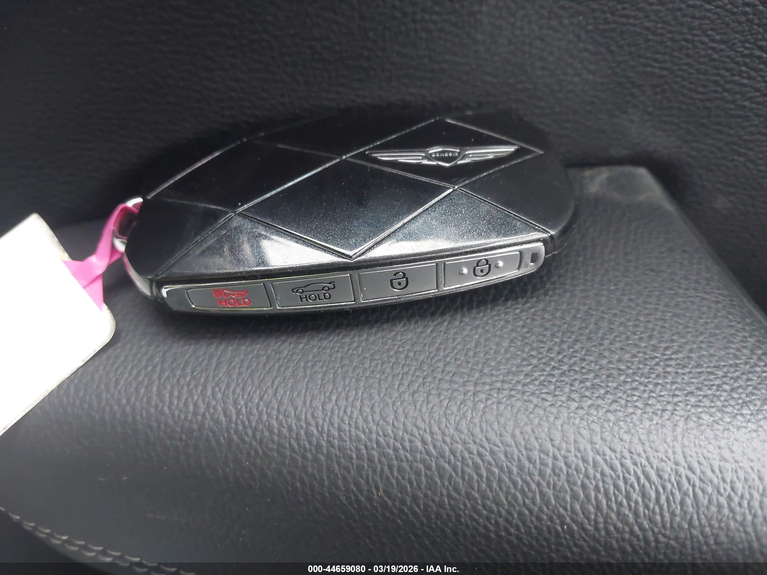 GENESIS G70 image 11