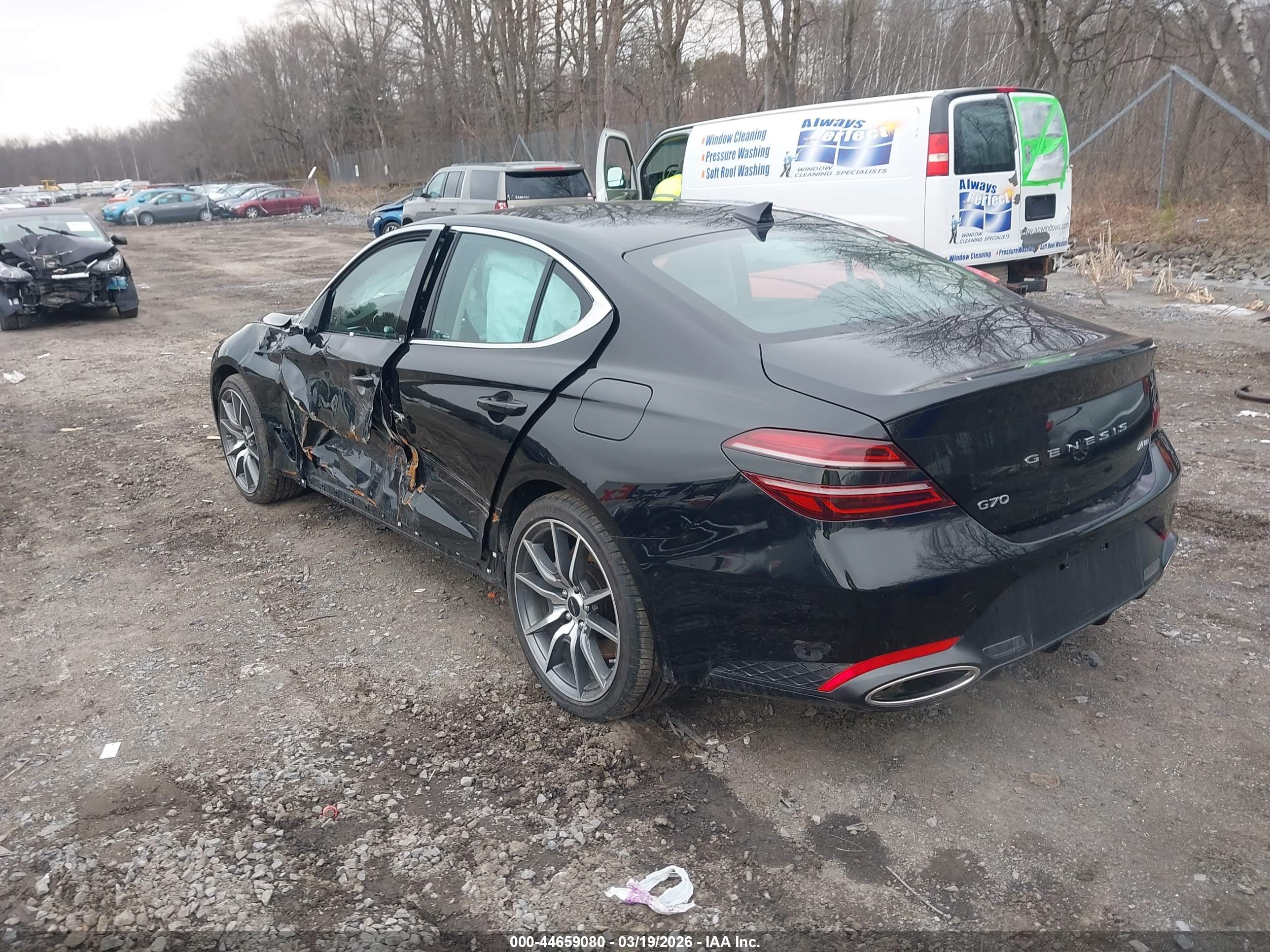 GENESIS G70 image 3