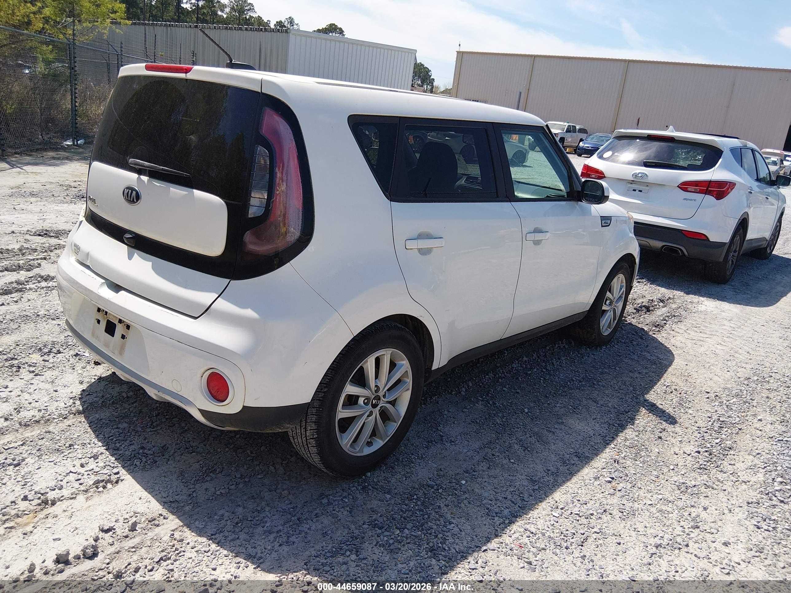 KIA SOUL image 4